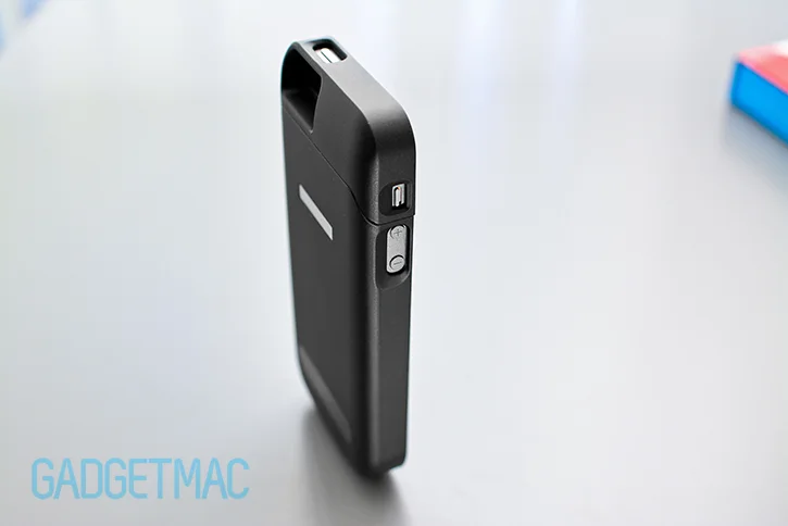 phonesuit_elite_iphone_5_5s_battery_case.jpg