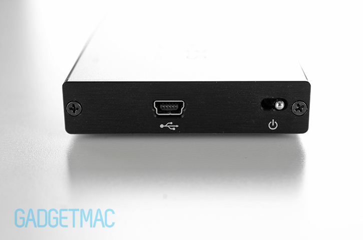 jds_labs_c5_portable_headphone_amp_usb_charging_power_switch.jpg