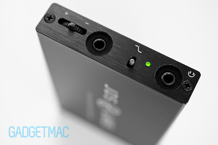 jds_labs_c5_portable_headphone_amp_controls.jpg