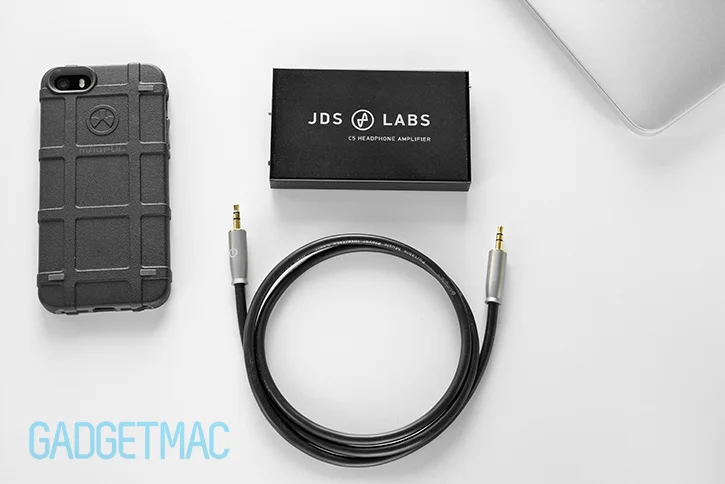 jds_labs_c5_headphones_amp_isimple_audio_interconnect_cable.jpg