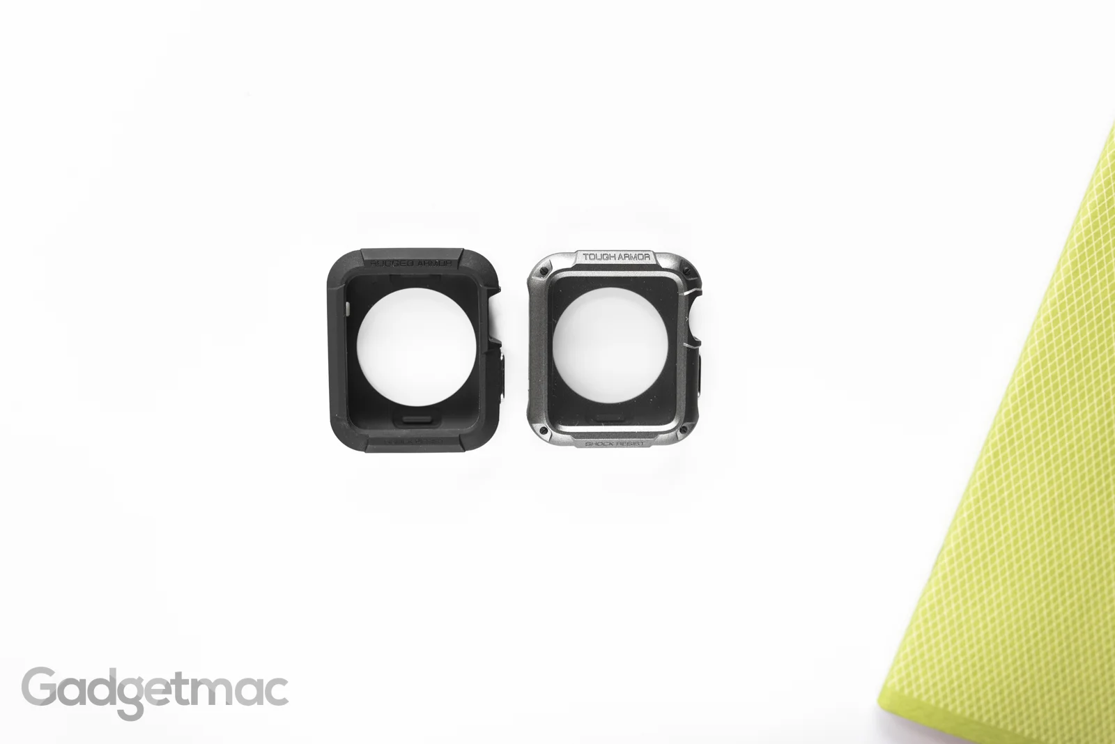 spigen-tough-armor-vs-rugged-armor-case-for-apple-watch.jpg