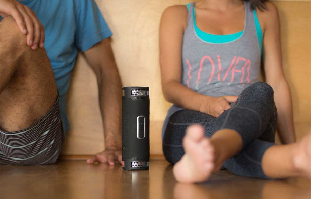 scosche-boomBOTTLE-plus-portable-wireless-speaker.png