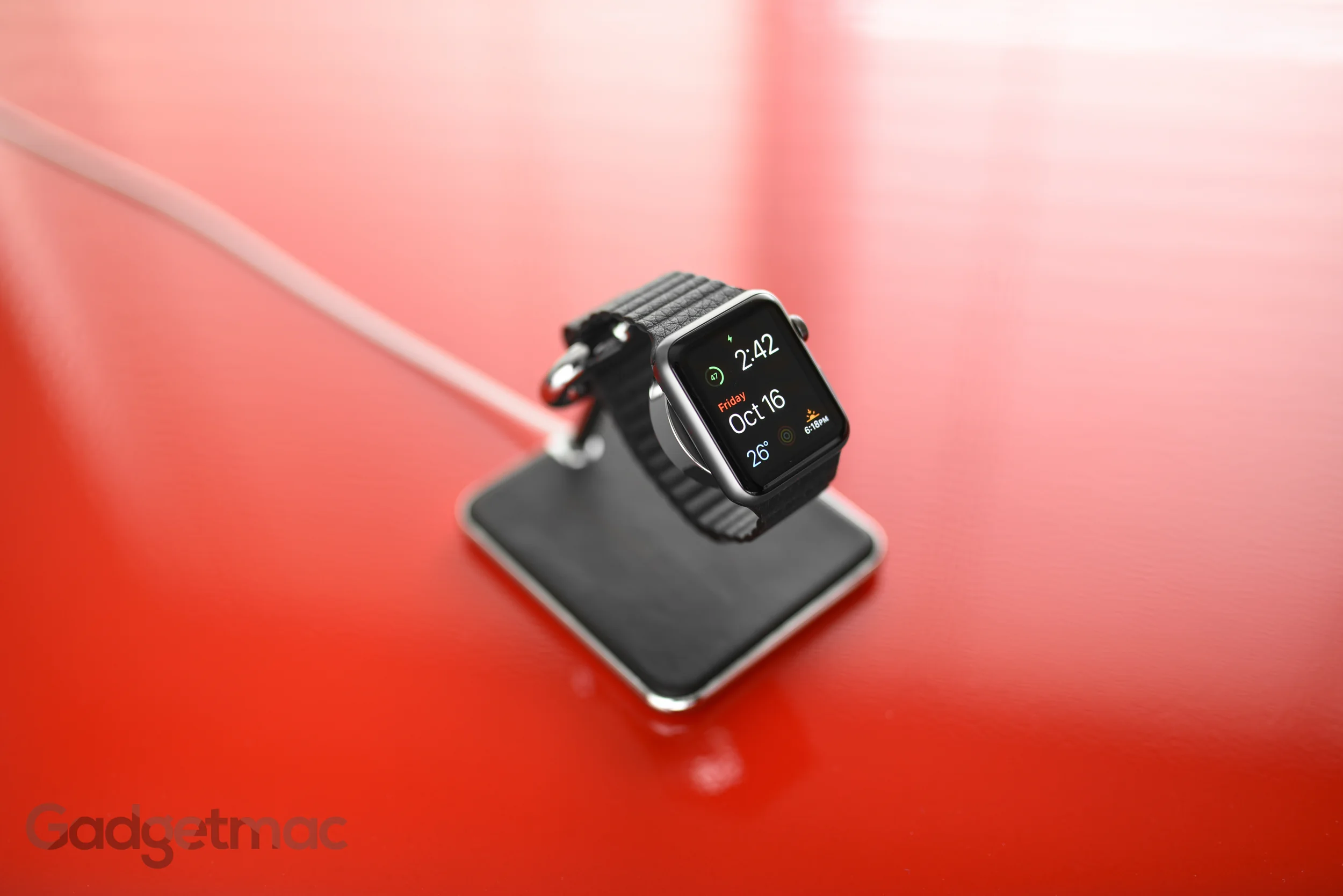 twelve-south-forte-apple-watch-charger.jpg