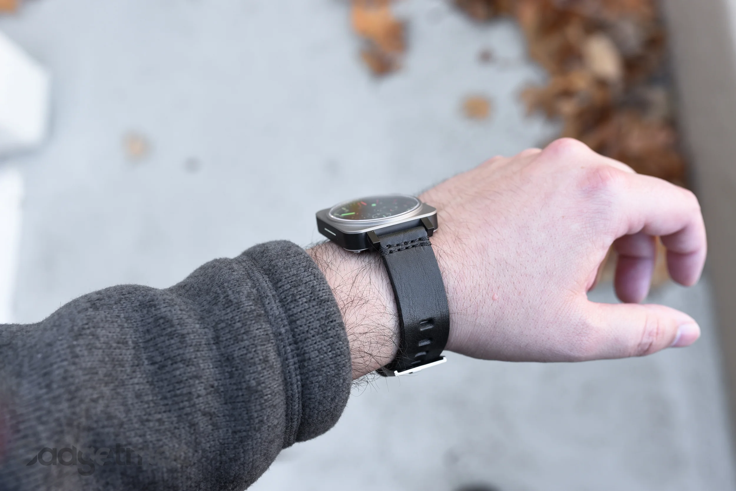 minus-8-square-chrono-leather-strap.jpg