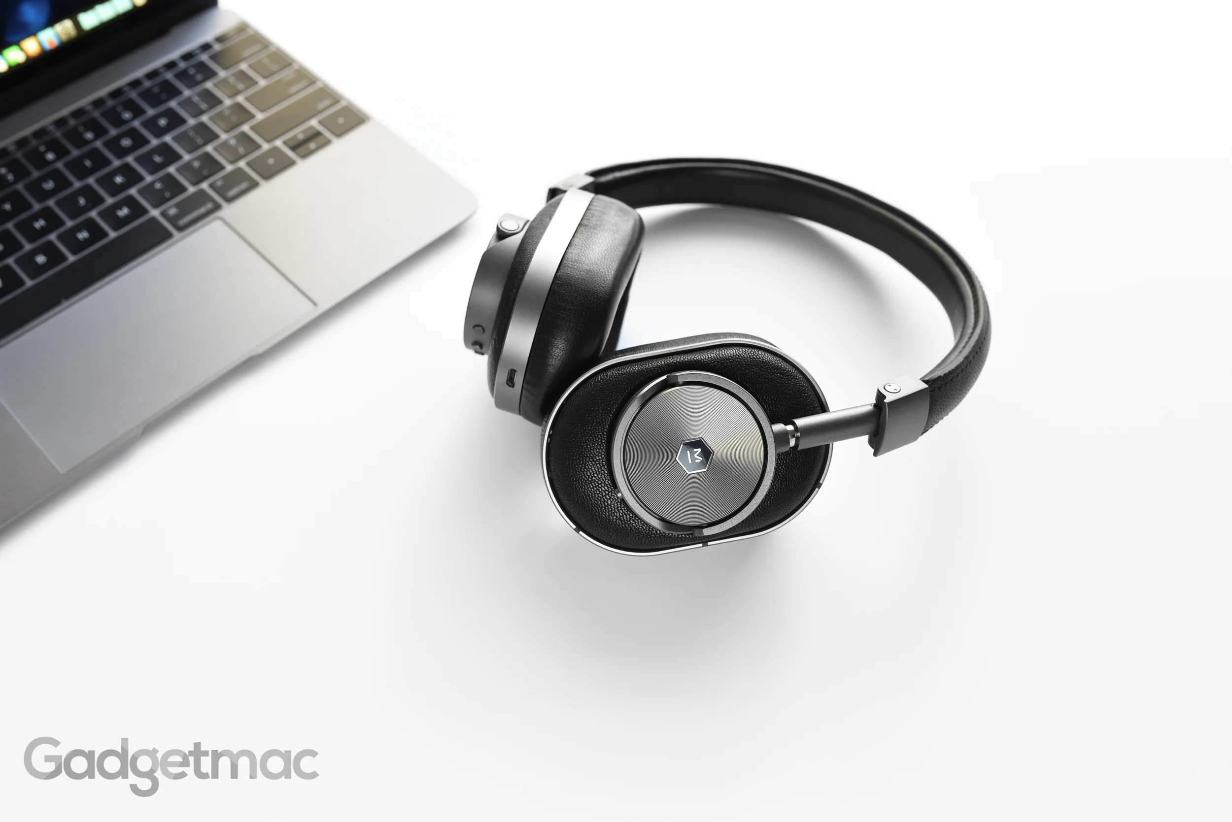 master-dynamic-mw60-wireless-headphones-gunmetal.jpg