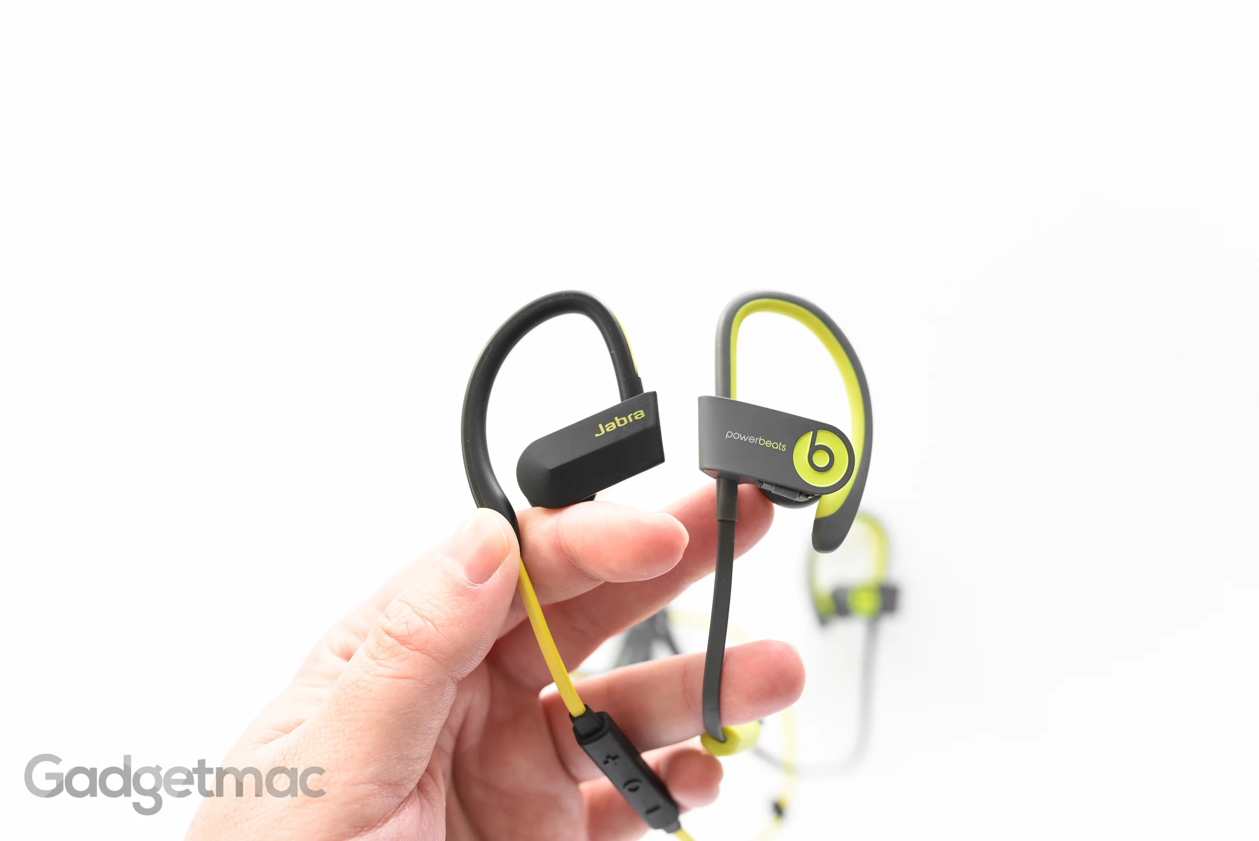 jarba-sport-pace-beats-powerbeats-2-wireless-headphones.jpg