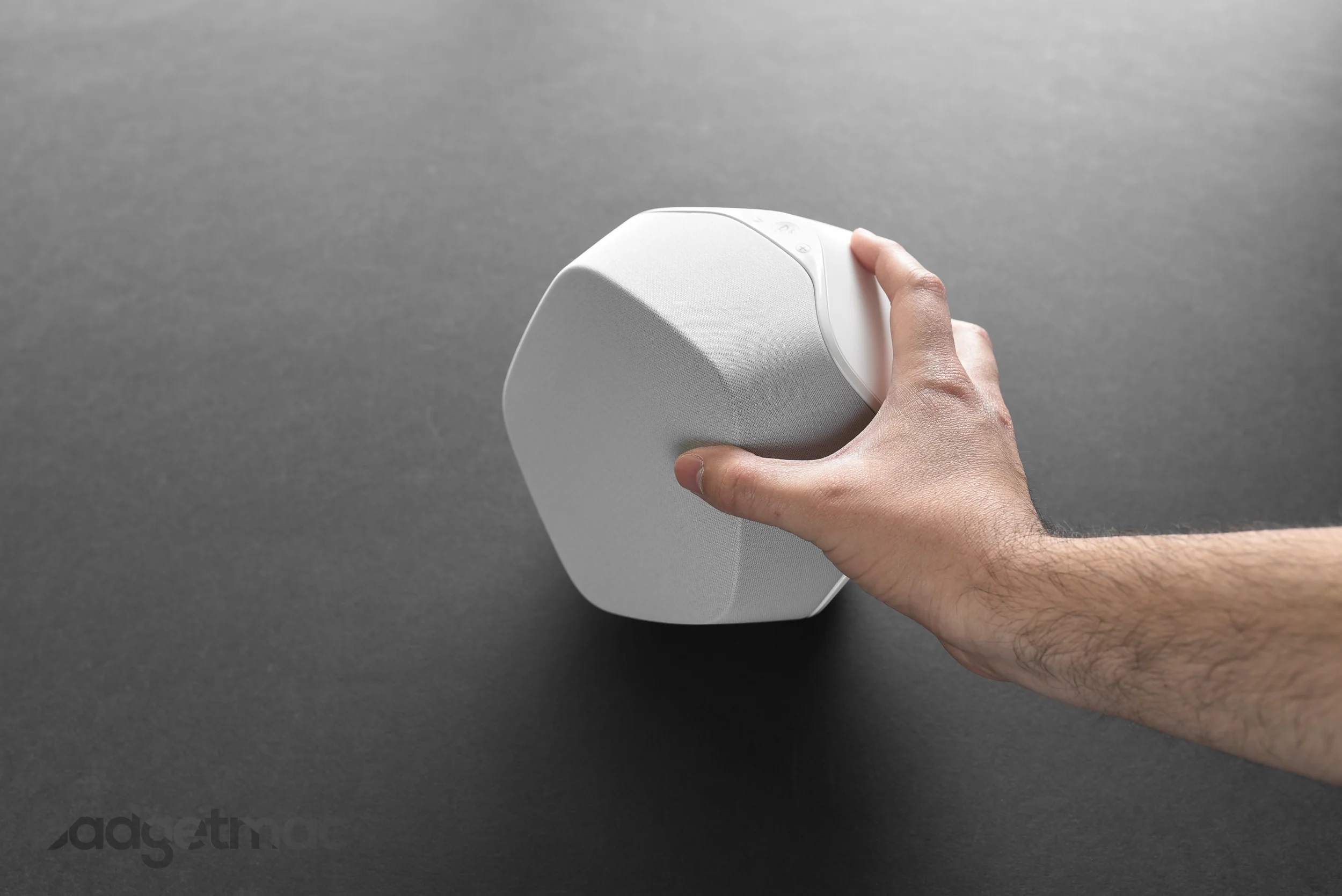 bang-olufsen-s3.jpg