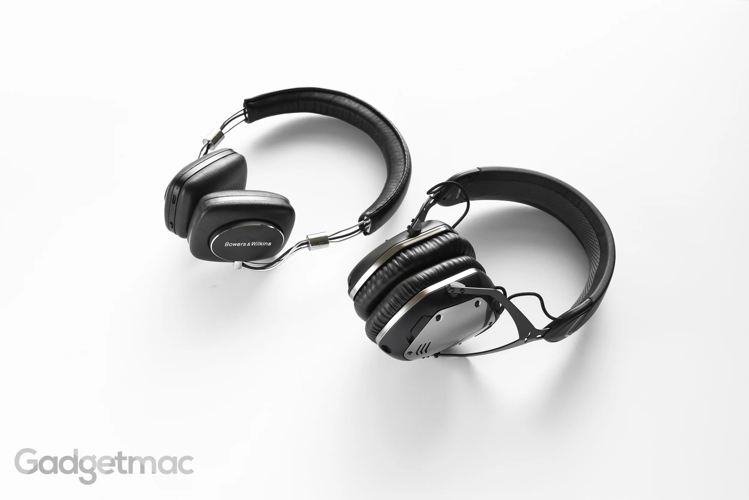 vmoda-crossfade-wireless-vs-bowers-wilkins-p5-wireless.jpg