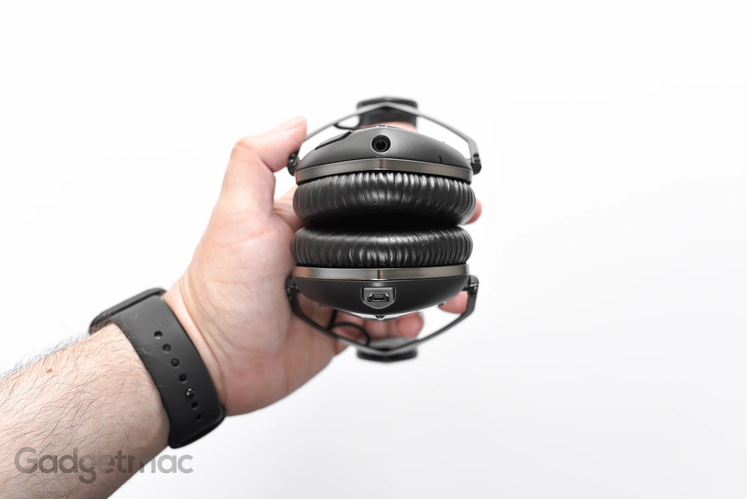 vmoda-crossfade-wireless-wired-input.jpg