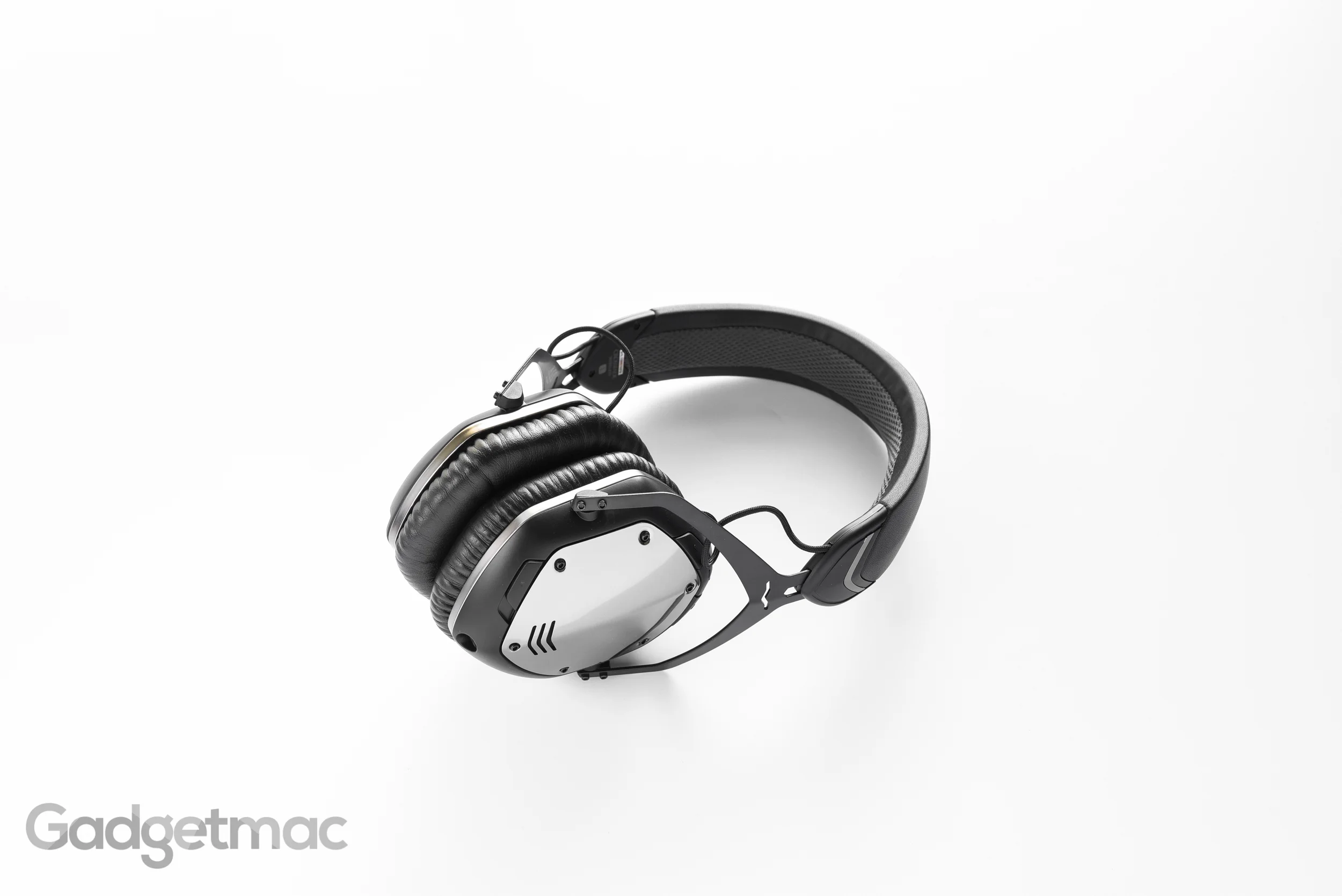 vmoda-crossfade-wireless-metal-chrome.jpg