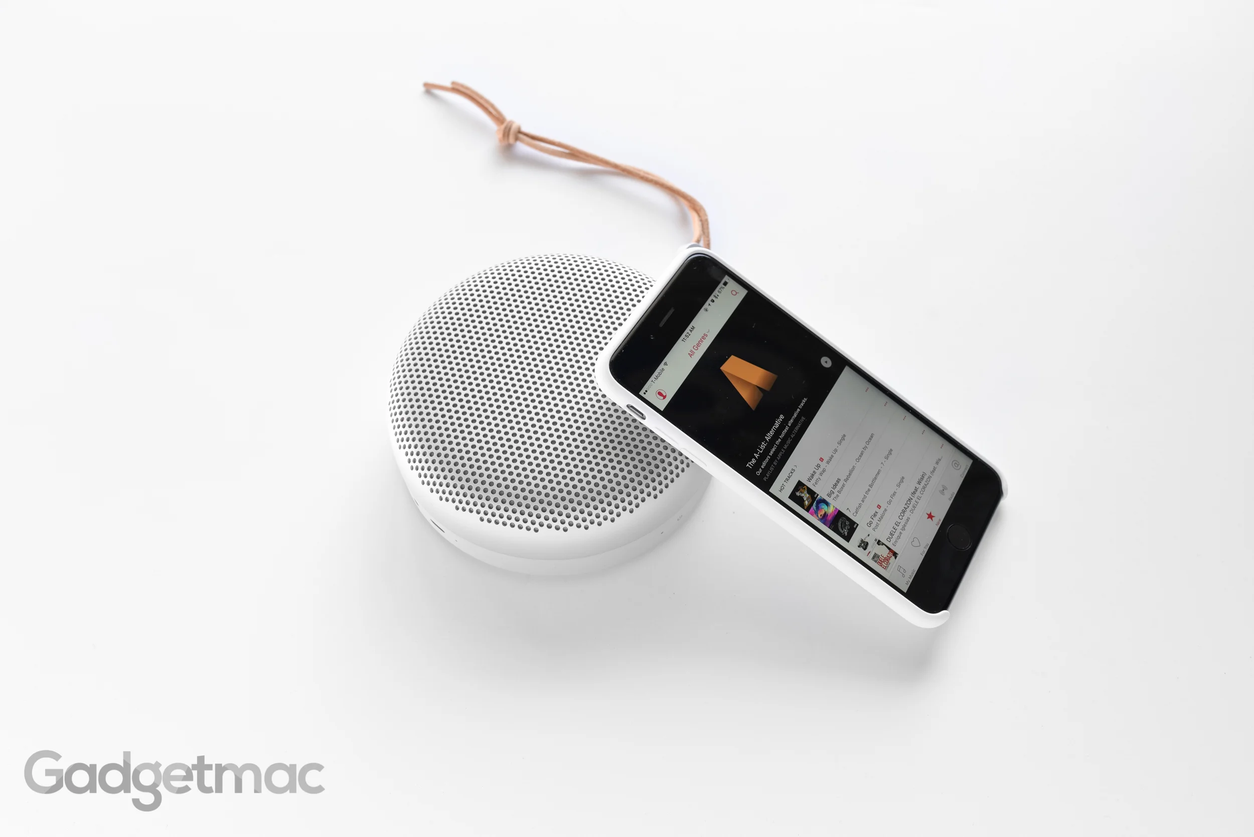 bang-olufsen-a1-portable-wireless-speaker.jpg