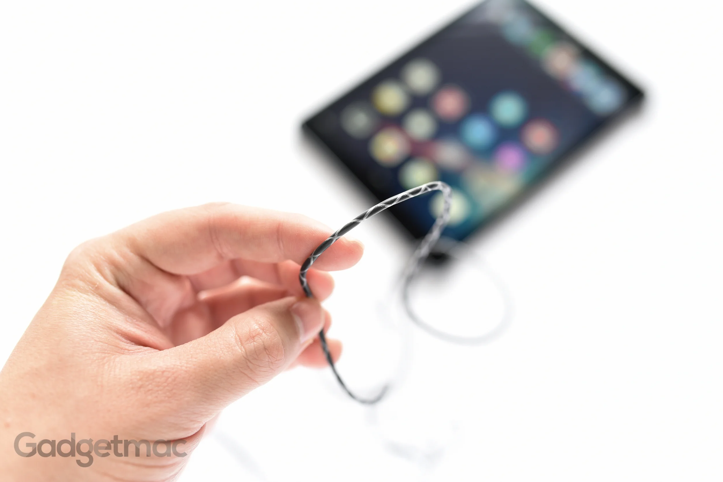 v-moda-zn-diamondback-cable.jpg