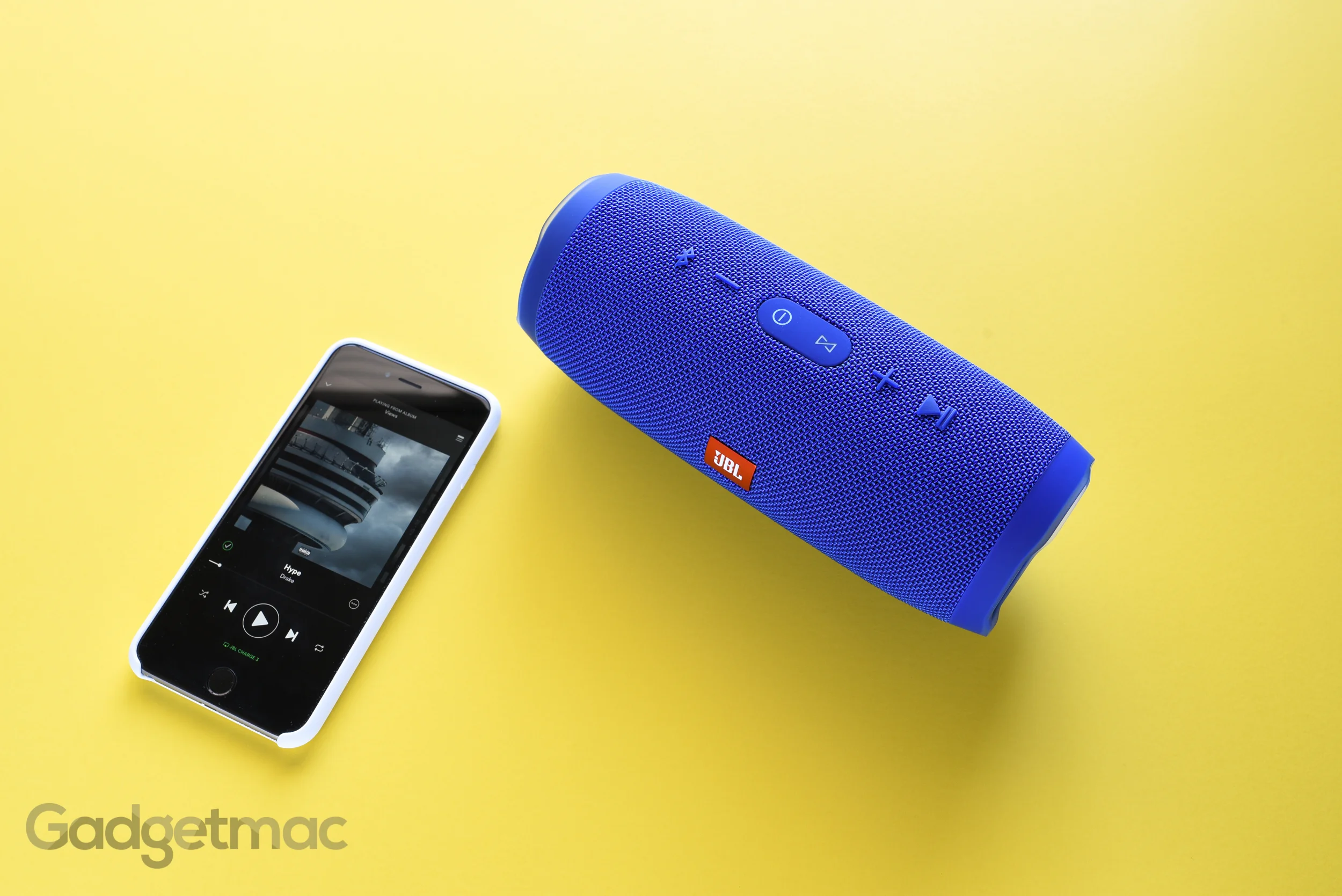 jbl-charge-3-portable-speaker.jpg