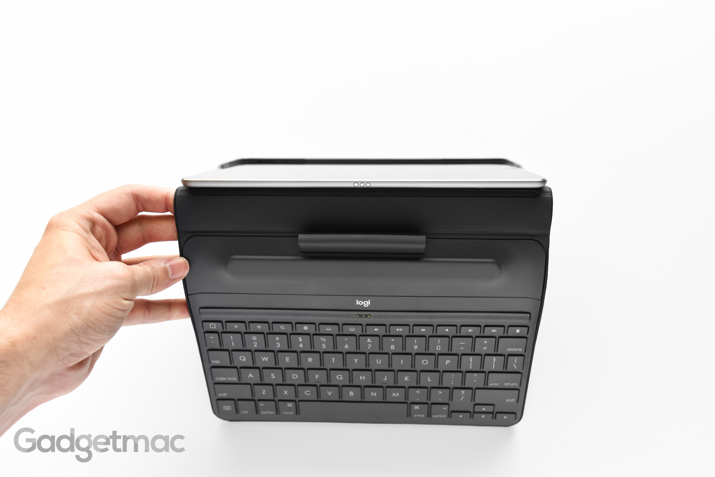 logitech-create-keyboard-case-ipad-pro-smart-conector.jpg