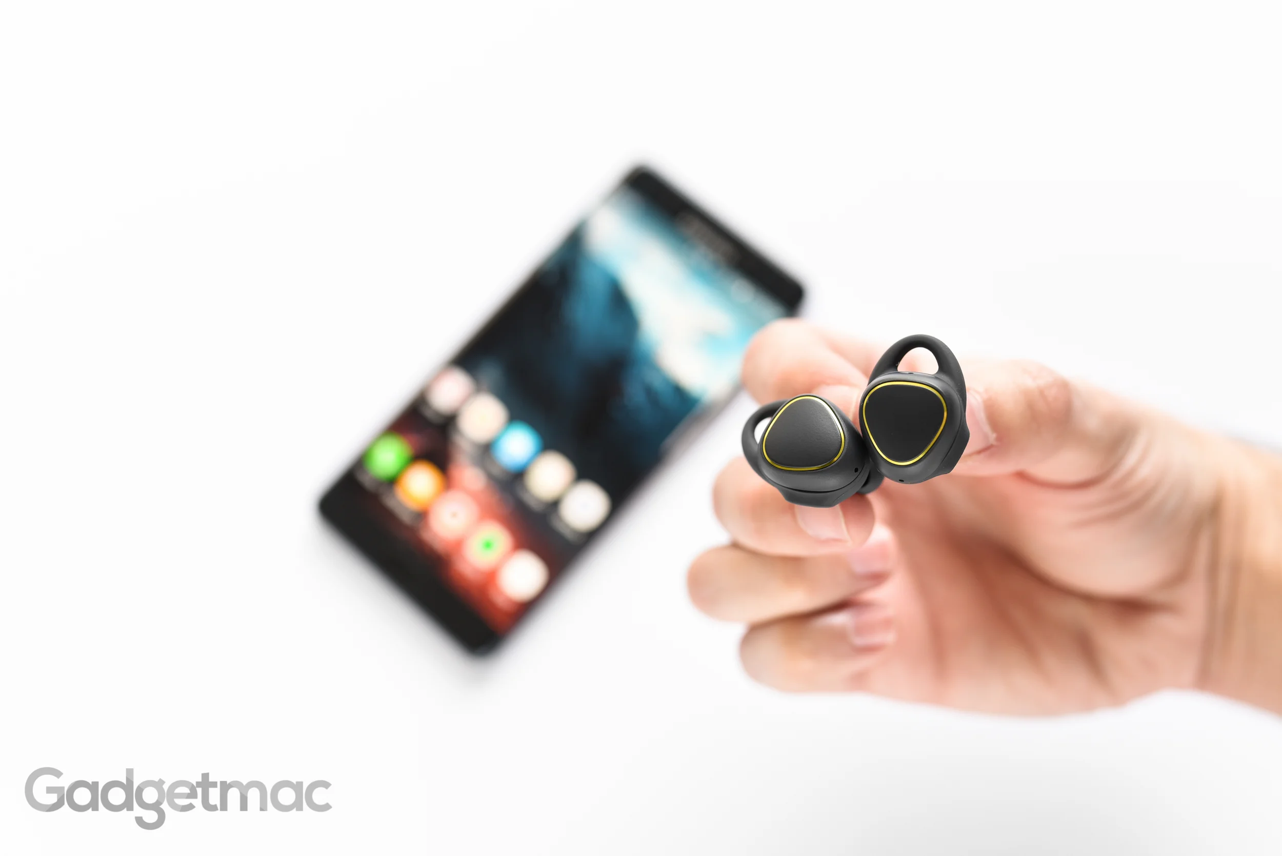 samsung-gear-icon-x-black.jpg