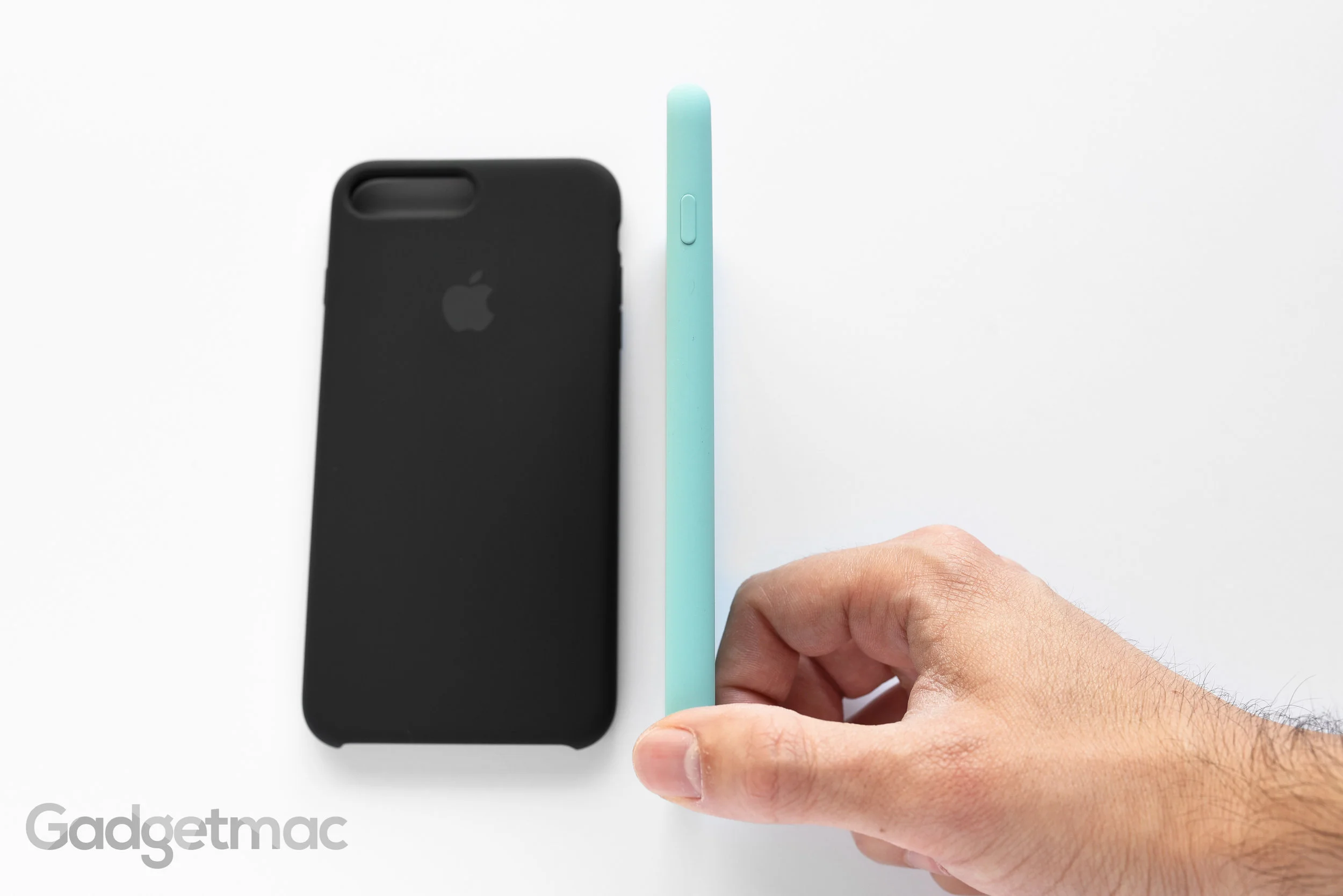 apple-iphone-7-plus-silicone-case-side.jpg