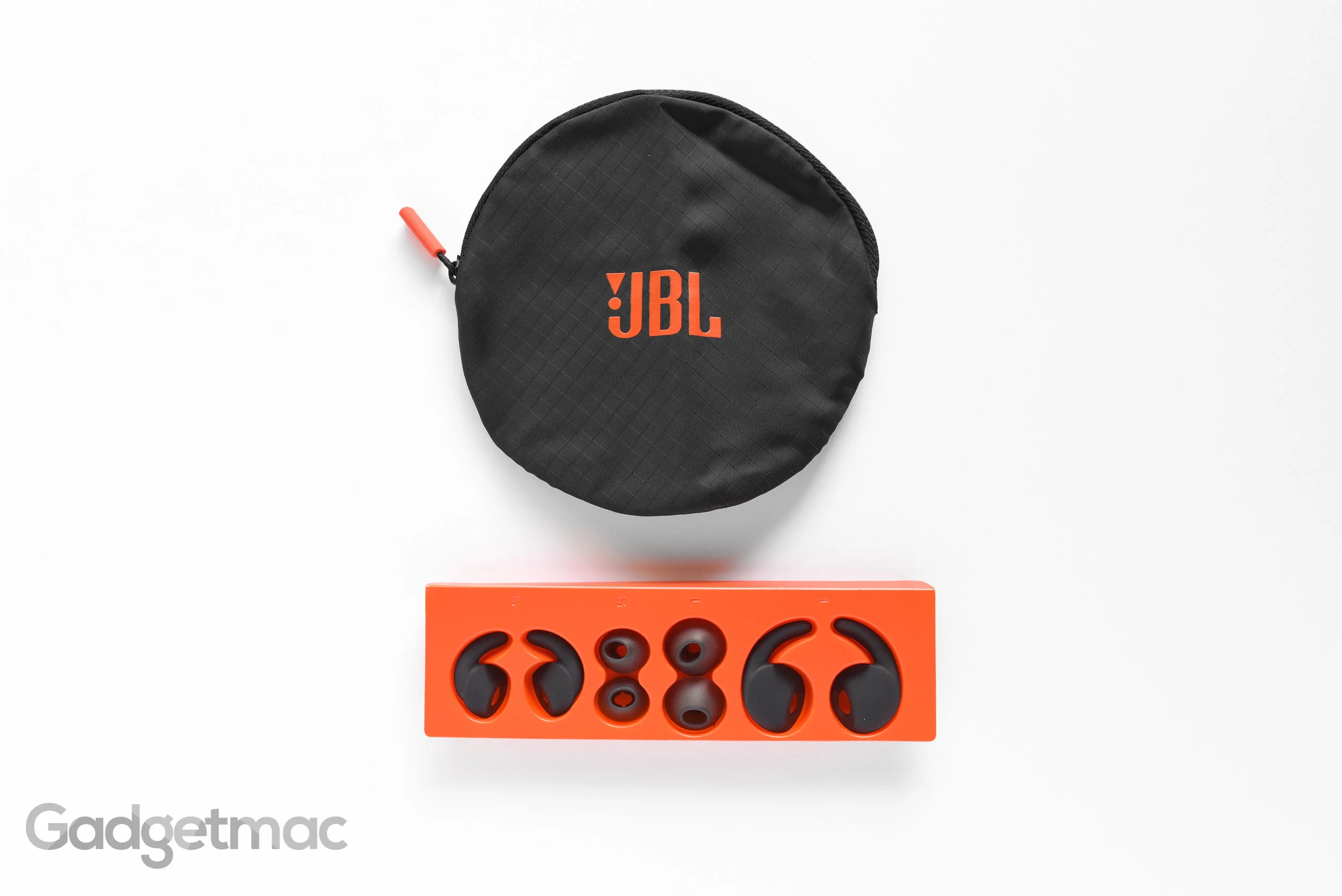 jbl-reflect-aware-ear-tips.jpg