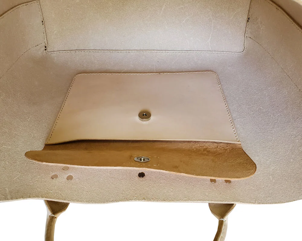 Tan-Ethan-Bag_inside02.jpg