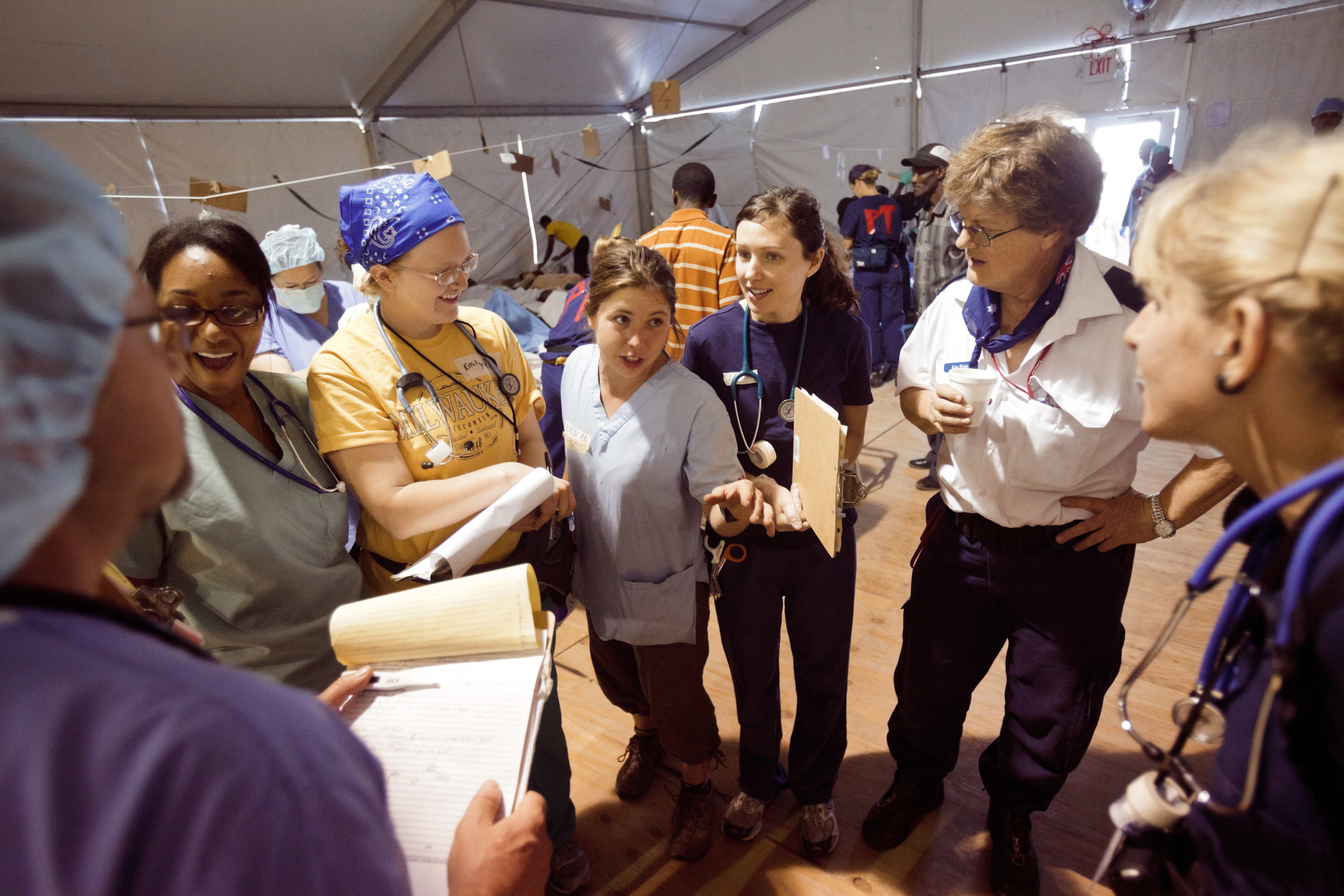 haiti-field-hospital_05.jpg