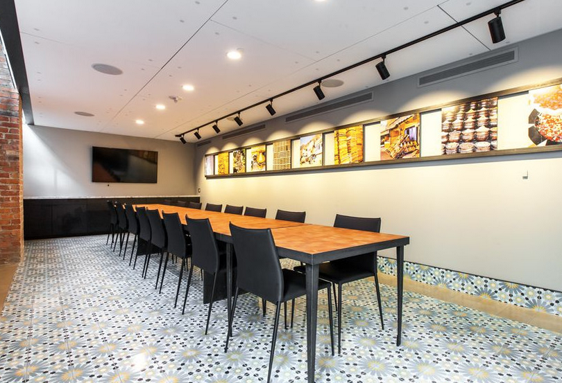 "Spicy" came to Arttitud in search of some beautiful furniture to feature in their restaurant. The result is gorgeous! Read about it on our Houzz profile here .