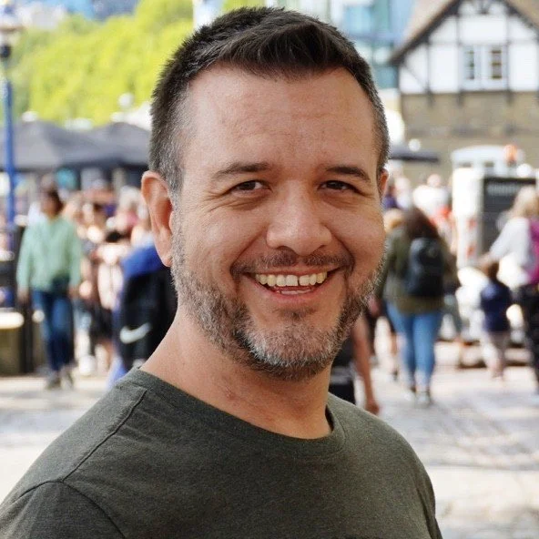 (Episode 17) Heal Anxiety by Healing Your Past with Esteban Molina