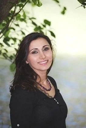(Episode 53) Embracing Your Authentic Self with Tamara Nakhjavani