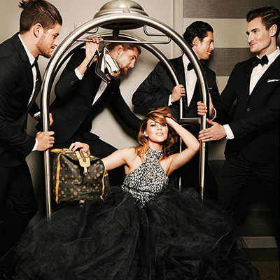 thmb-manservants.jpg