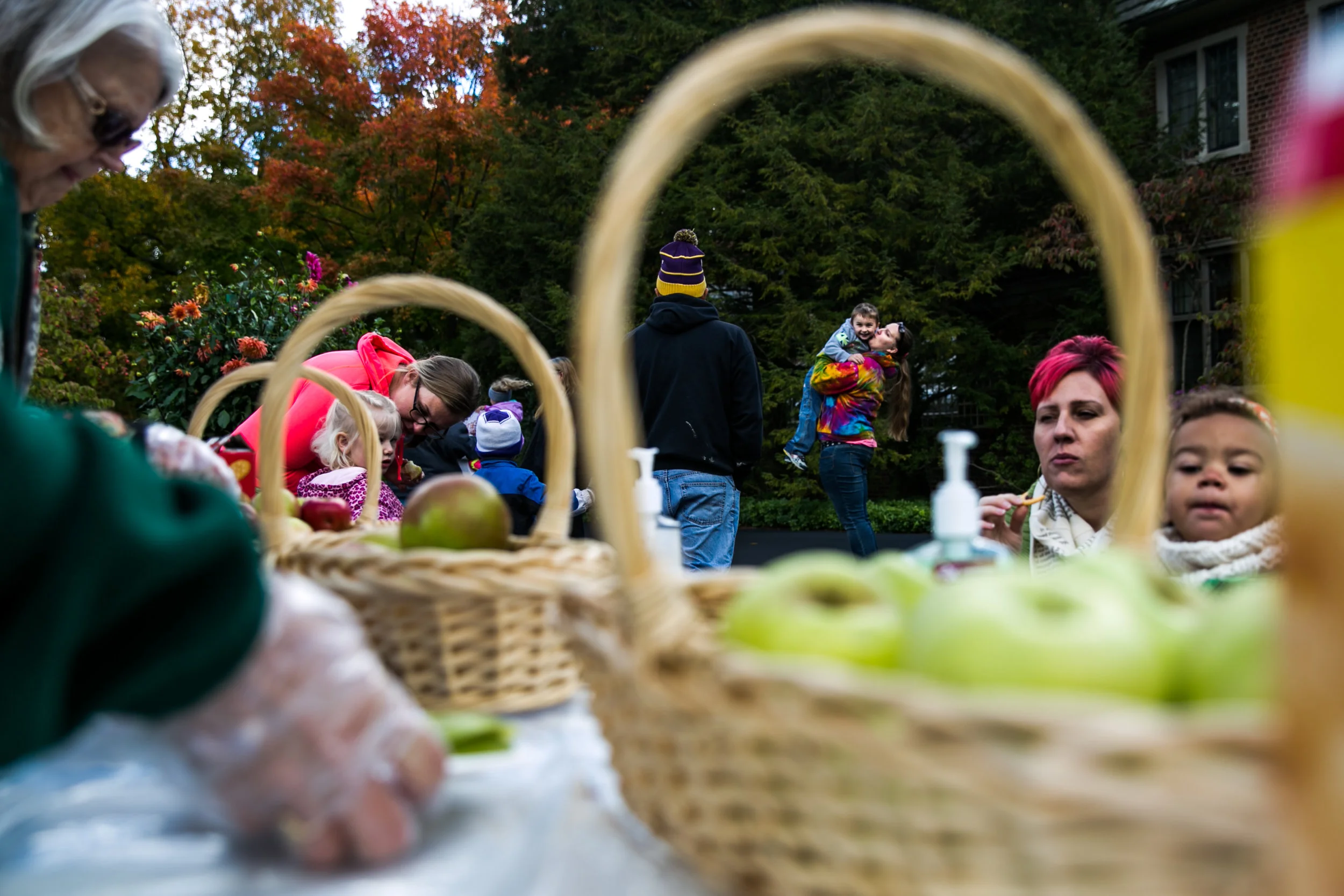 Families explore Applewood Estate during the Apple Crunch Day on Thursday, Oct. 13, 2016 in Flint. 