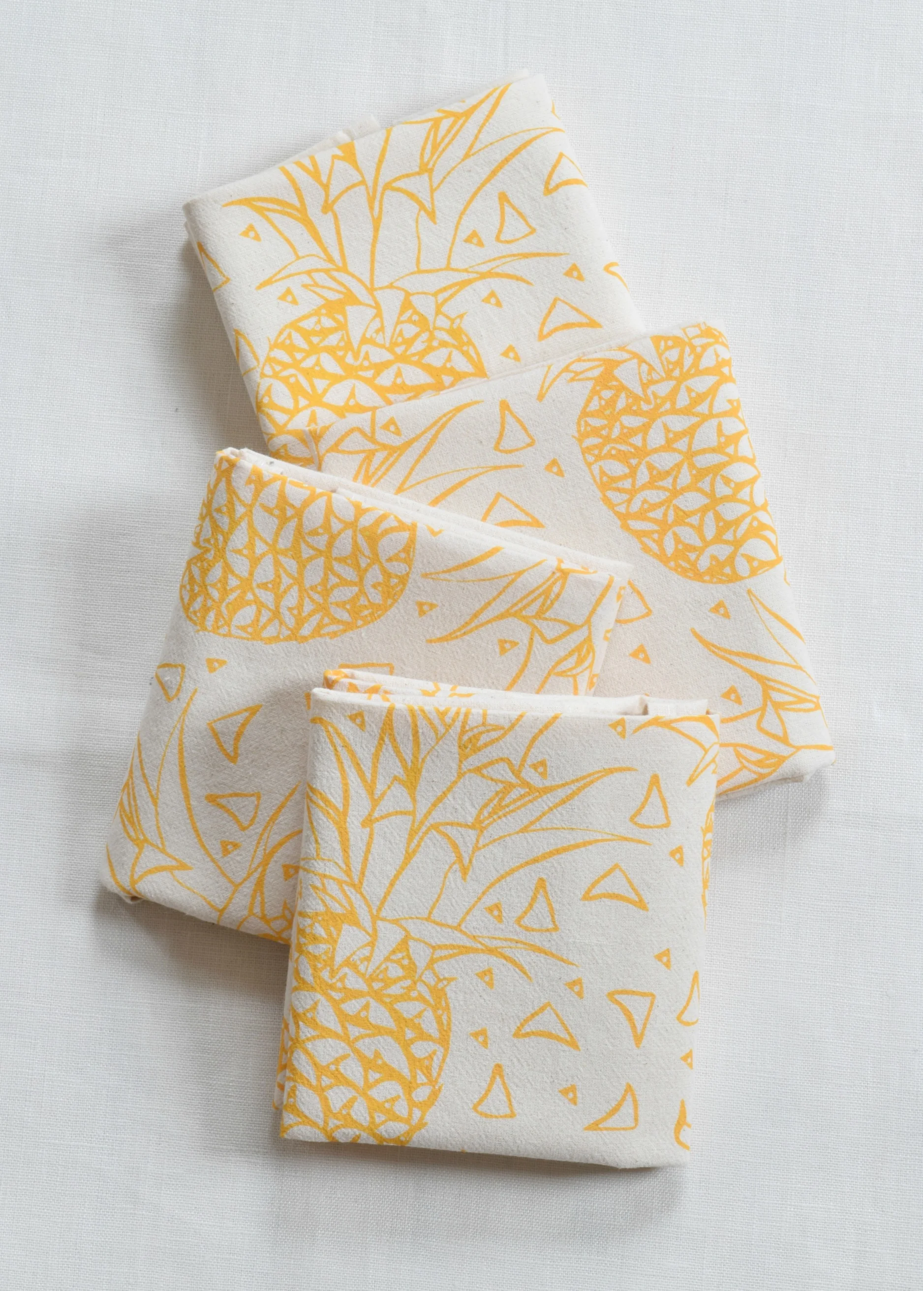 yellowpineappleweb2.jpg
