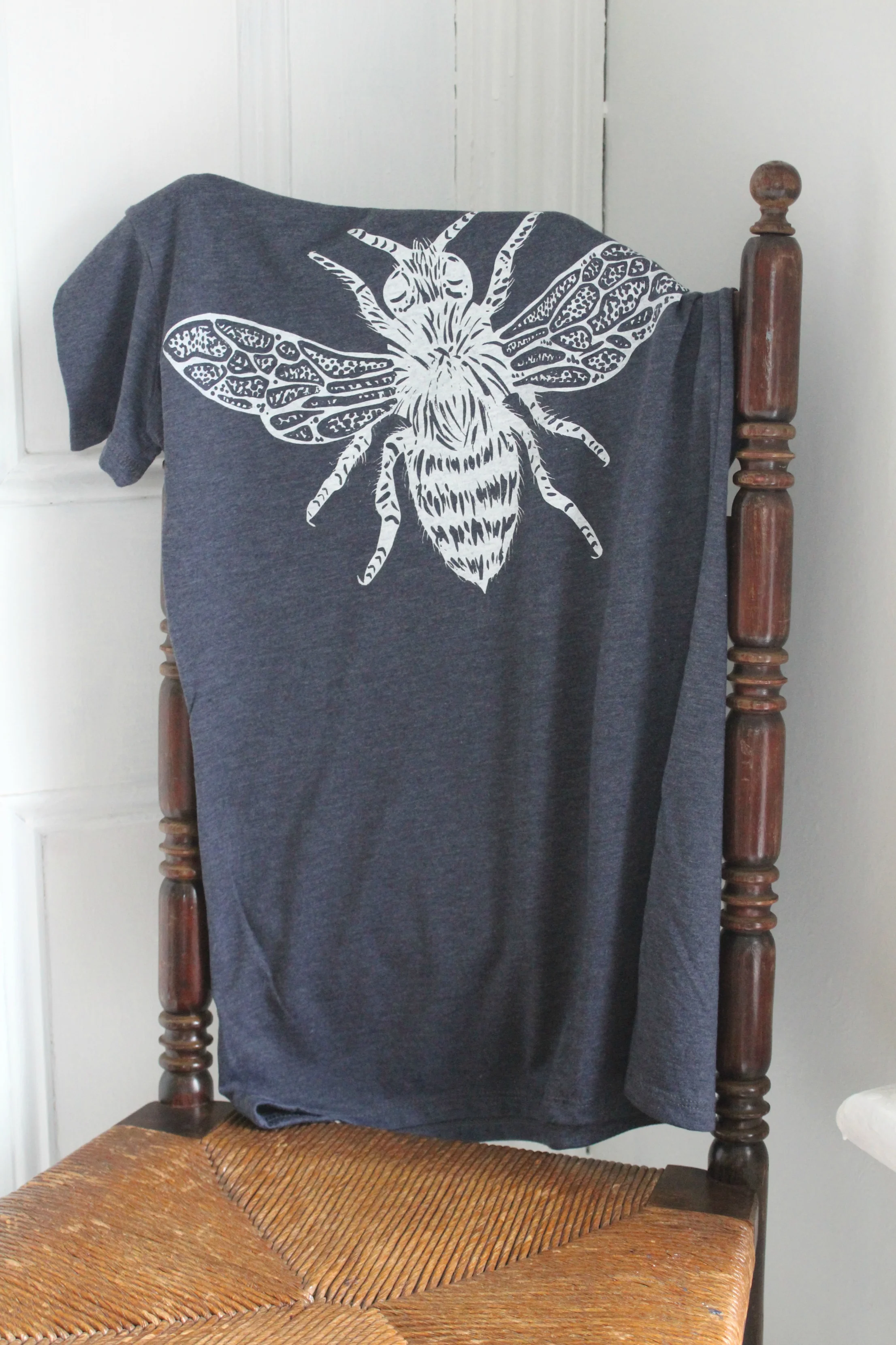 bluebee1.jpg