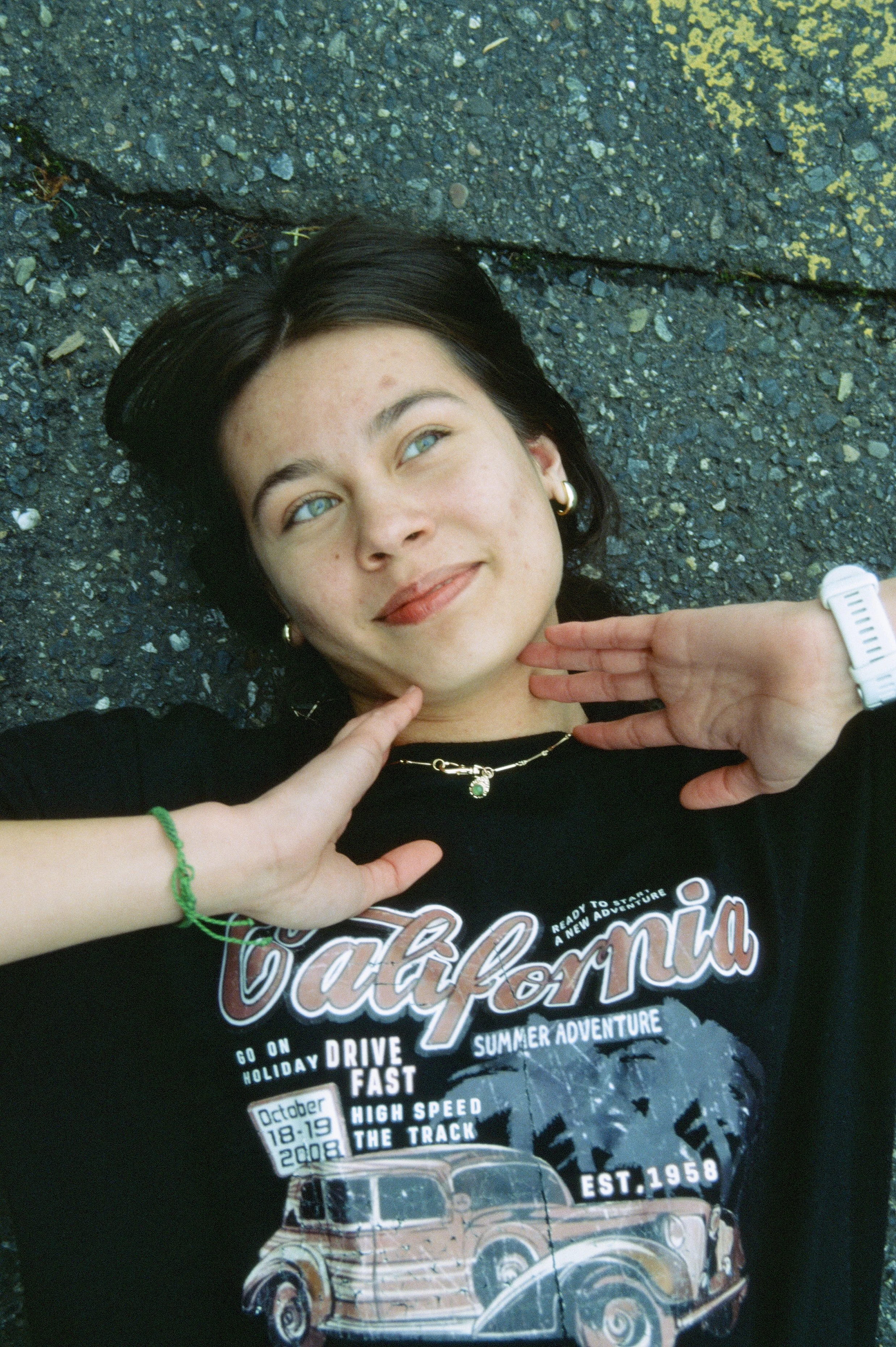 814280010017-2.jpg