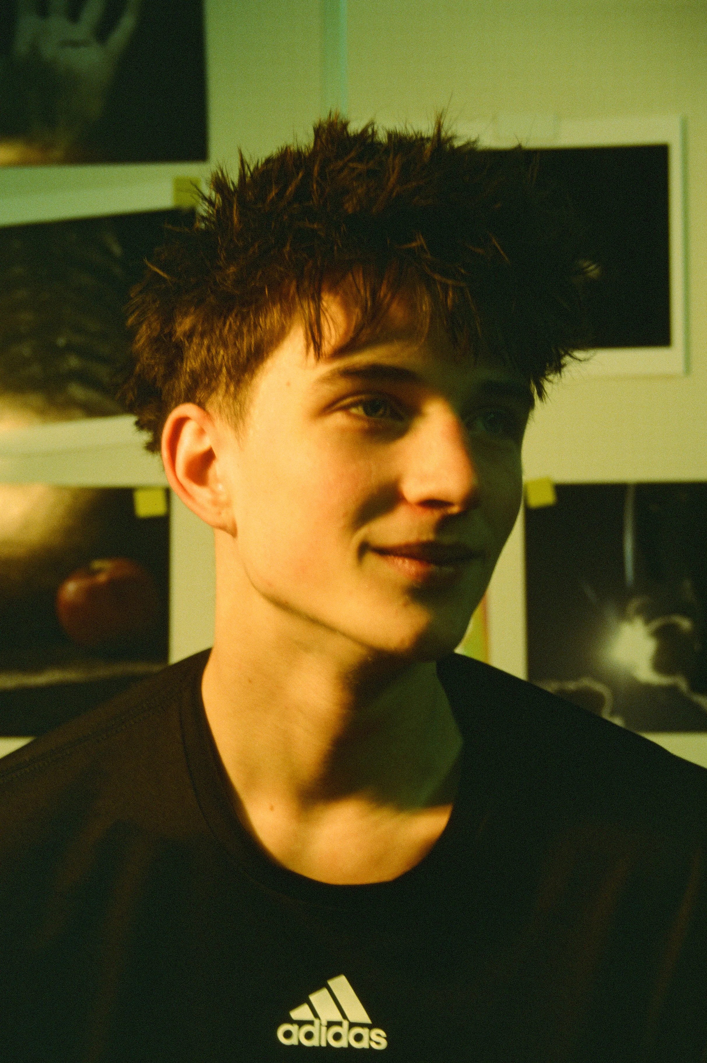 814280010031-2.jpg