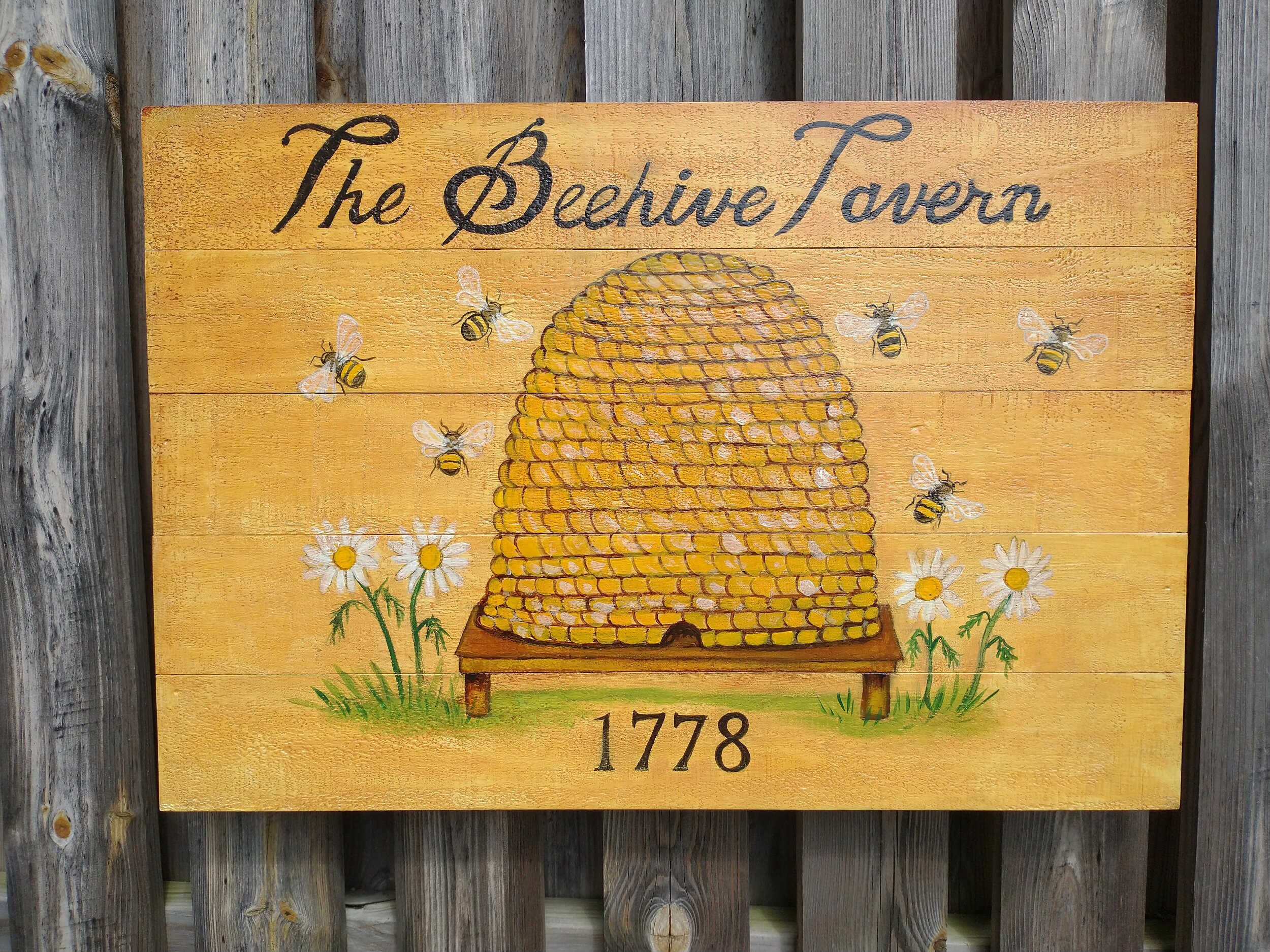 The Beehive Tavern c Kristin Helberg 2021