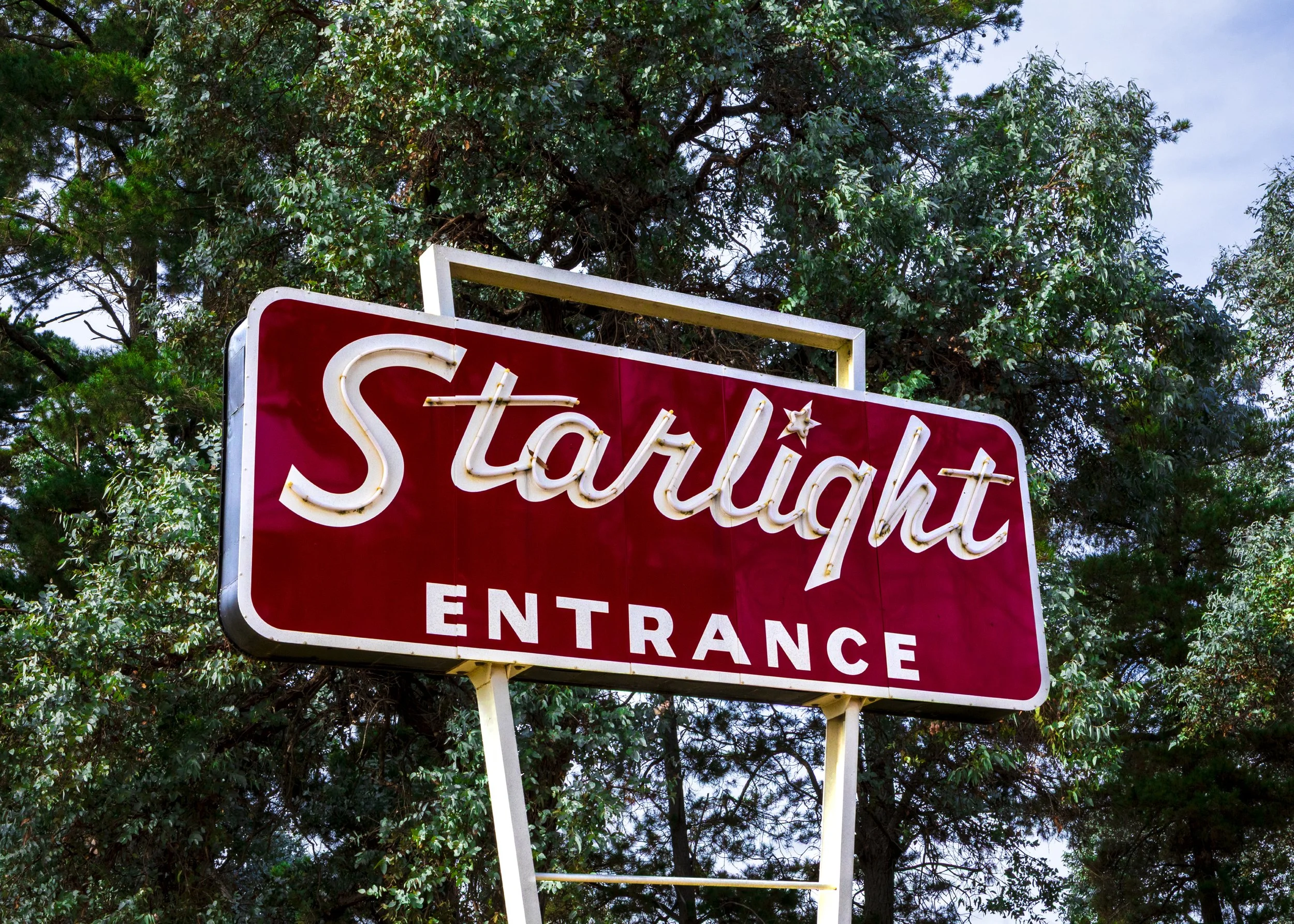STARLIGHT DRIVE-IN, 2025