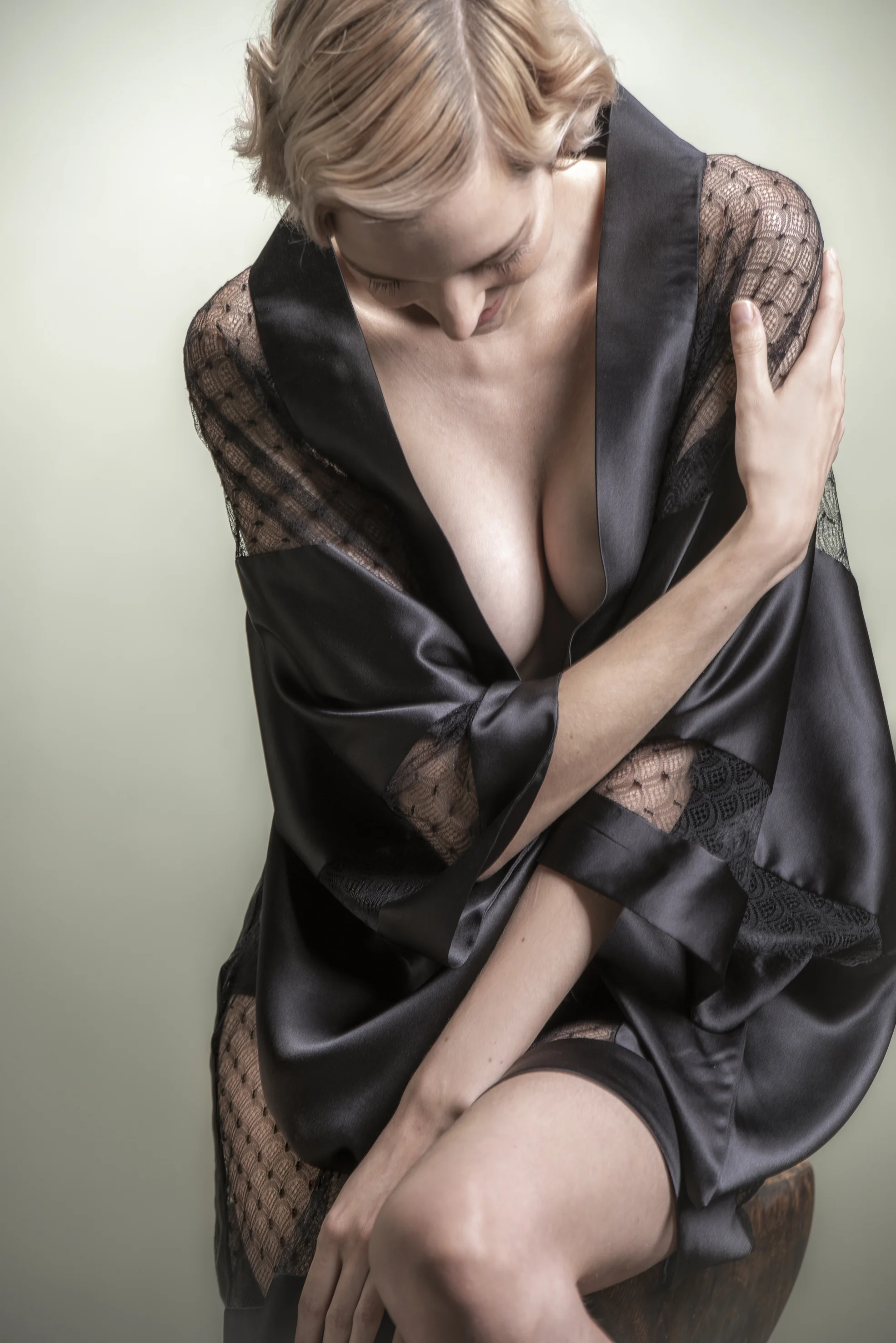 Black art-deco Kimono