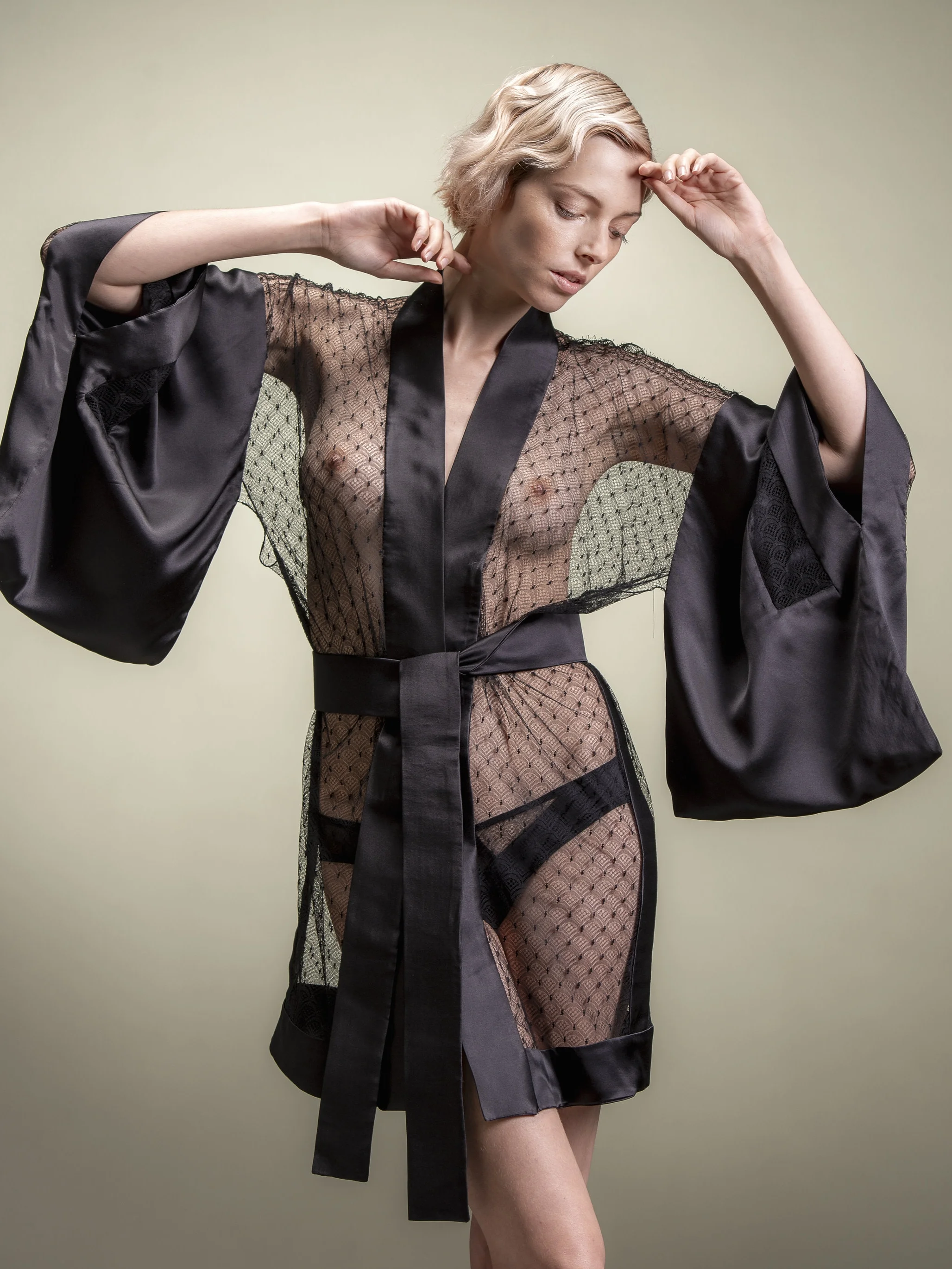 JUDITH Lingerie Kimono victoria total.jpg