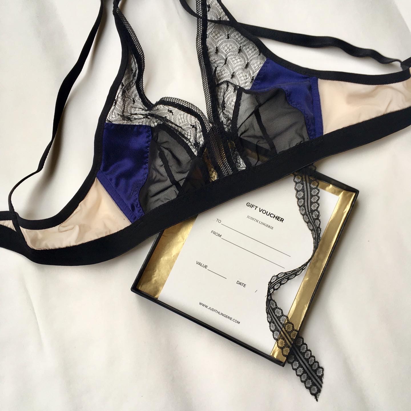 Girls, there are some generous guys out there