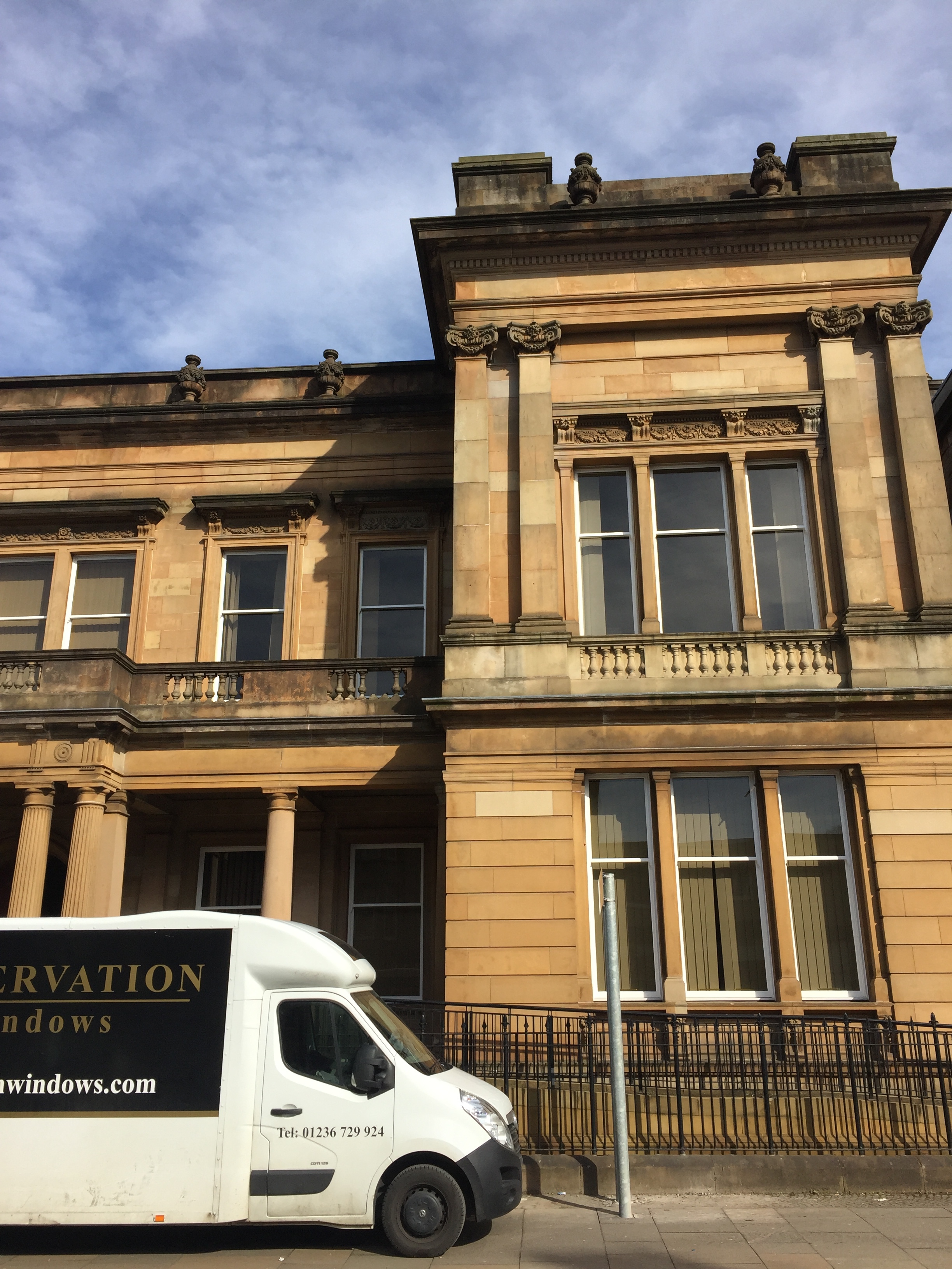 Paisley Sheriff Court Pres Van 2.JPG