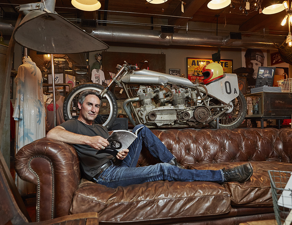 MIKE WOLF-AMERICAN PICKERS