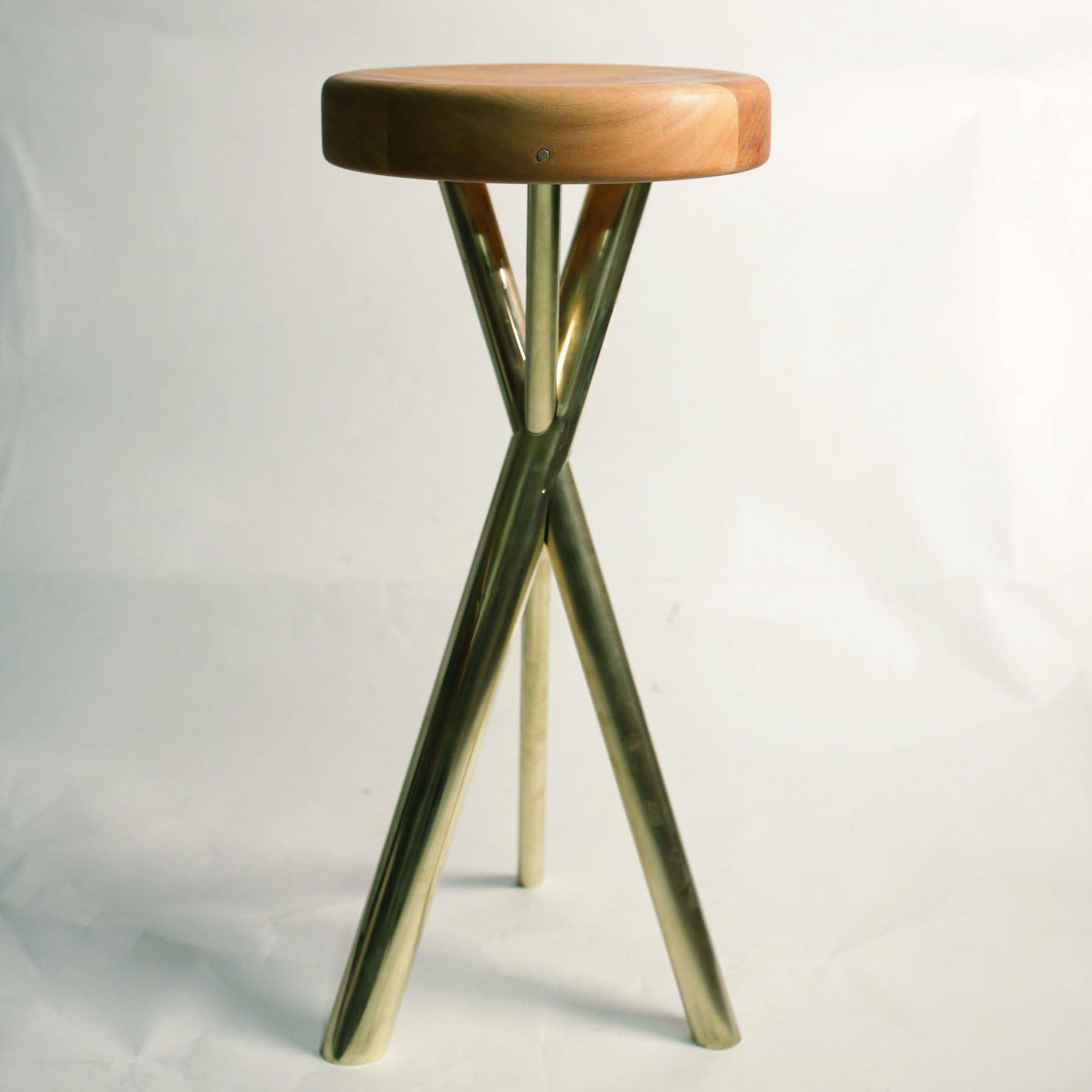 stool_front.JPG