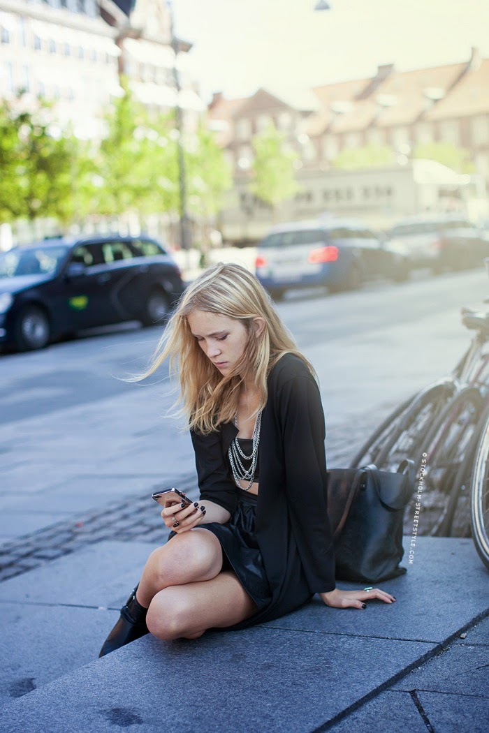 Currently Inspired: Back Cutouts and Black Bandeaus - Louboutins and Love Fashion Blog