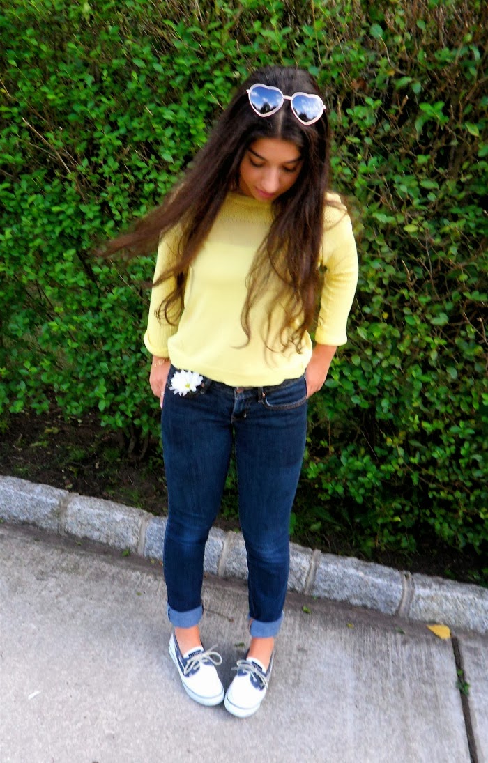 yellow+sweater+and+cuffed+jeans+louboutins+and+love+fashion+blog+personal+style+inspiration+NYFW+sperrys+Gap+nautical+comfortable+heart+sunglasses+jean+pants+yellow+blue+summer+spring+brunette+model+pretty+beautiful+photoshoot+hair+beauty+trend+makeup.jpg