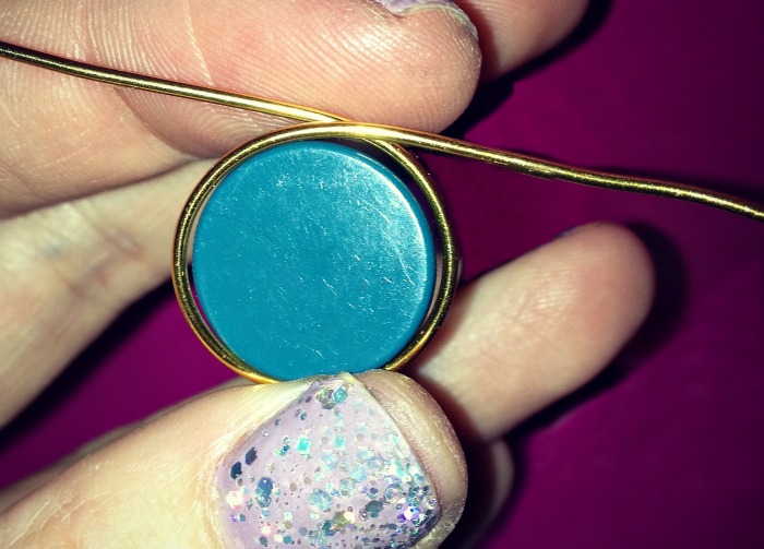 DIY+bow+ring+step+3+louboutins+and+love+fashion+blog+tutorial+style+want+metal+wire+gold+easy+how+to+beautiful+trend+summer+spring+pliers+jewelry+nails+chevron+rings+model+bling+glam.jpg