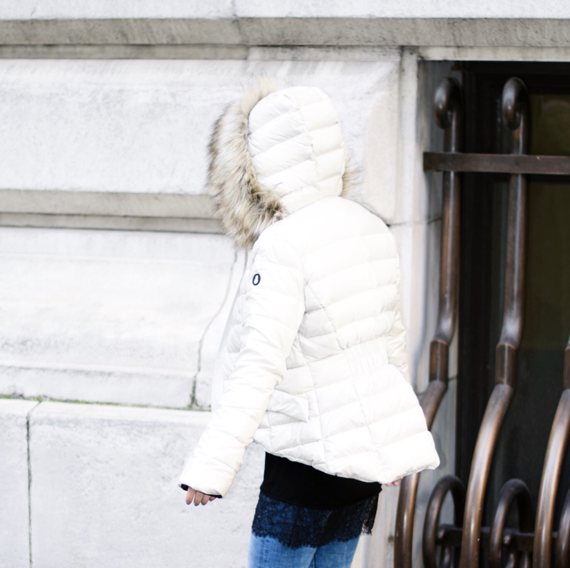 White Hi-Low Puffer Coat Snowman New York Louboutins & Love Fashion Blog Esther Santer NYC Street Style Blogger Puffer Premium Down Jacket Outerwear Company Collab Faux-Fur Hood White Winter Look Beautiful Warm Photoshoot Model Discount Code Shopping.JPG
