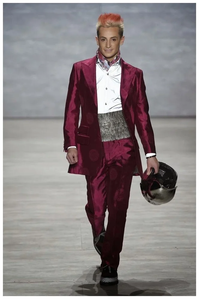 Malan+Breton+Spring+Summer+2017+Fashion+Show+Louboutins+&+Love+Fashion+Blog+Esther+Santer+Street+Style+Suit+Menswear+Chic+Gold+Leaf+Man+Guy+Boy+Vest+Pants+Tan+Rust+Hair+Frankie Grande+Shoes.jpg