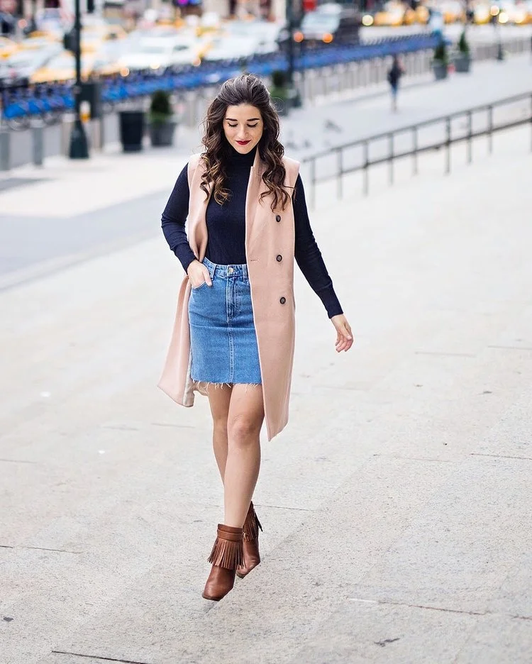 Blush Pink Vest + Navy Turtleneck // Banana Republic