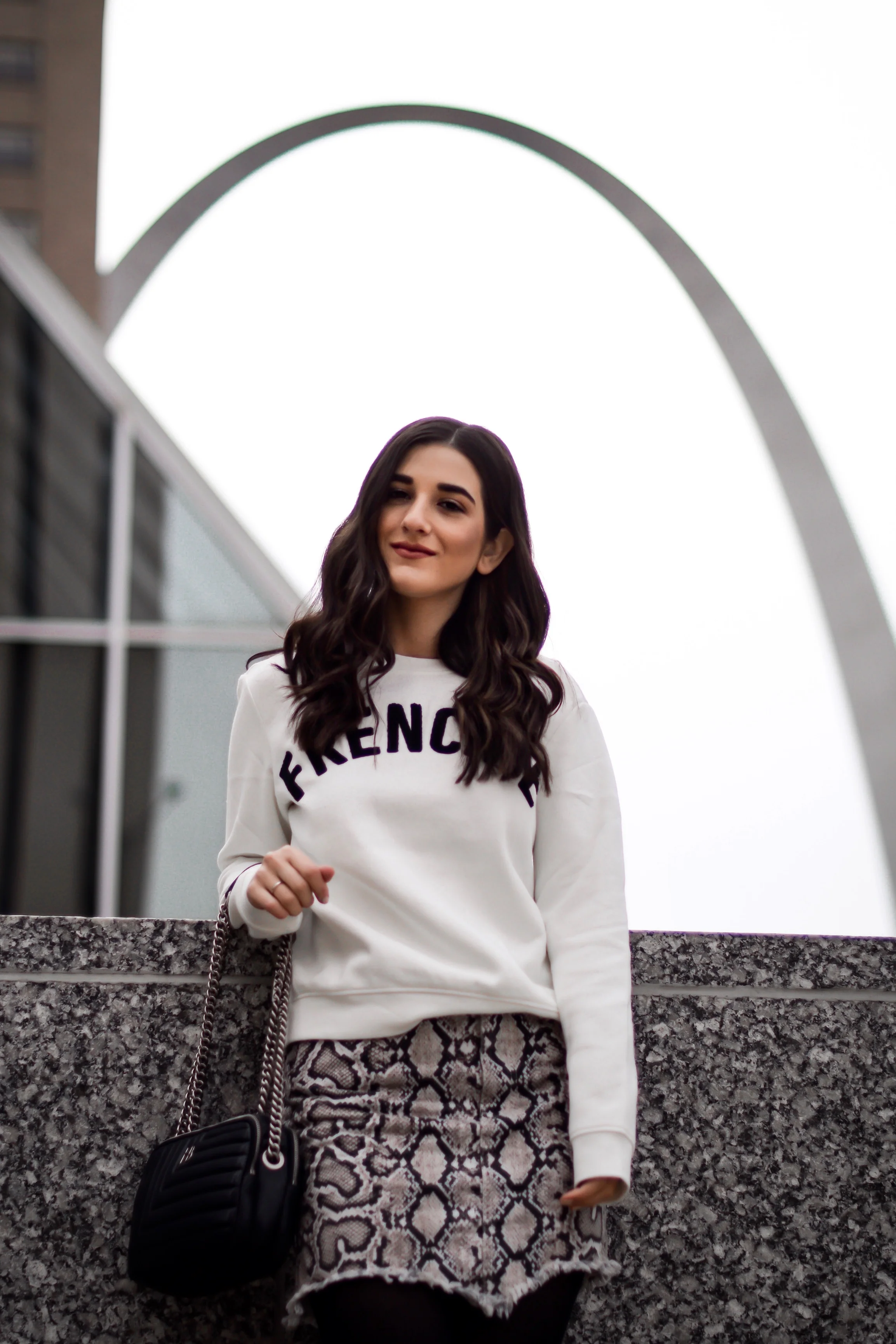 10 Best Organizing Tips // Snakeskin Skirt + White Sweatshirt 