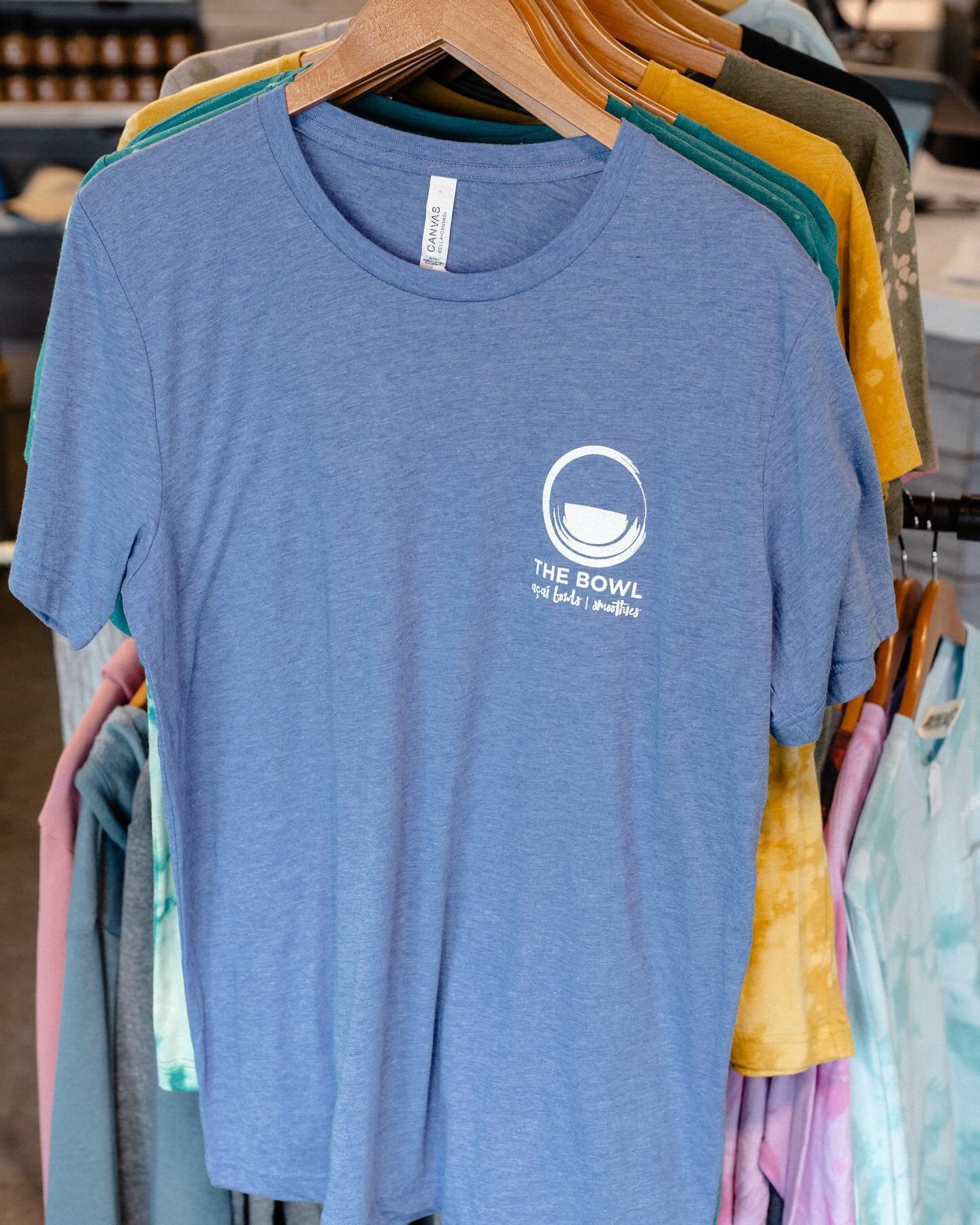 Shout out to some of our ✨summer essentials✨ while it&rsquo;s not necessarily &ldquo;summer&rdquo; it sure does feel like it 🌡️☀️ come stock up on our super soft + loose T-Shirts. They come in so many fun colors and are easy breezey to toss on for t