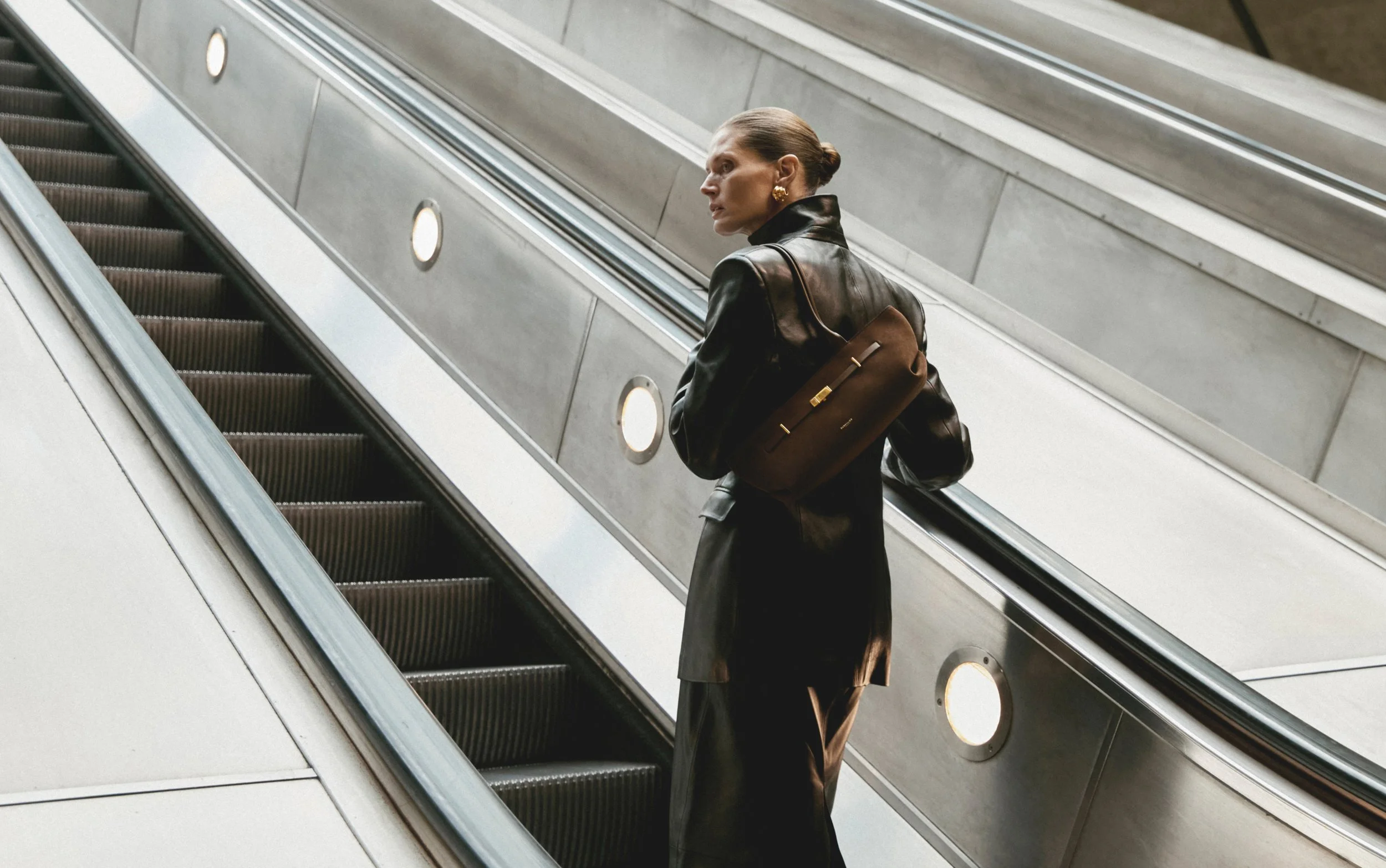 New York Shoulder Mocha Suede_Smooth_AW25 Campaign 2.jpg