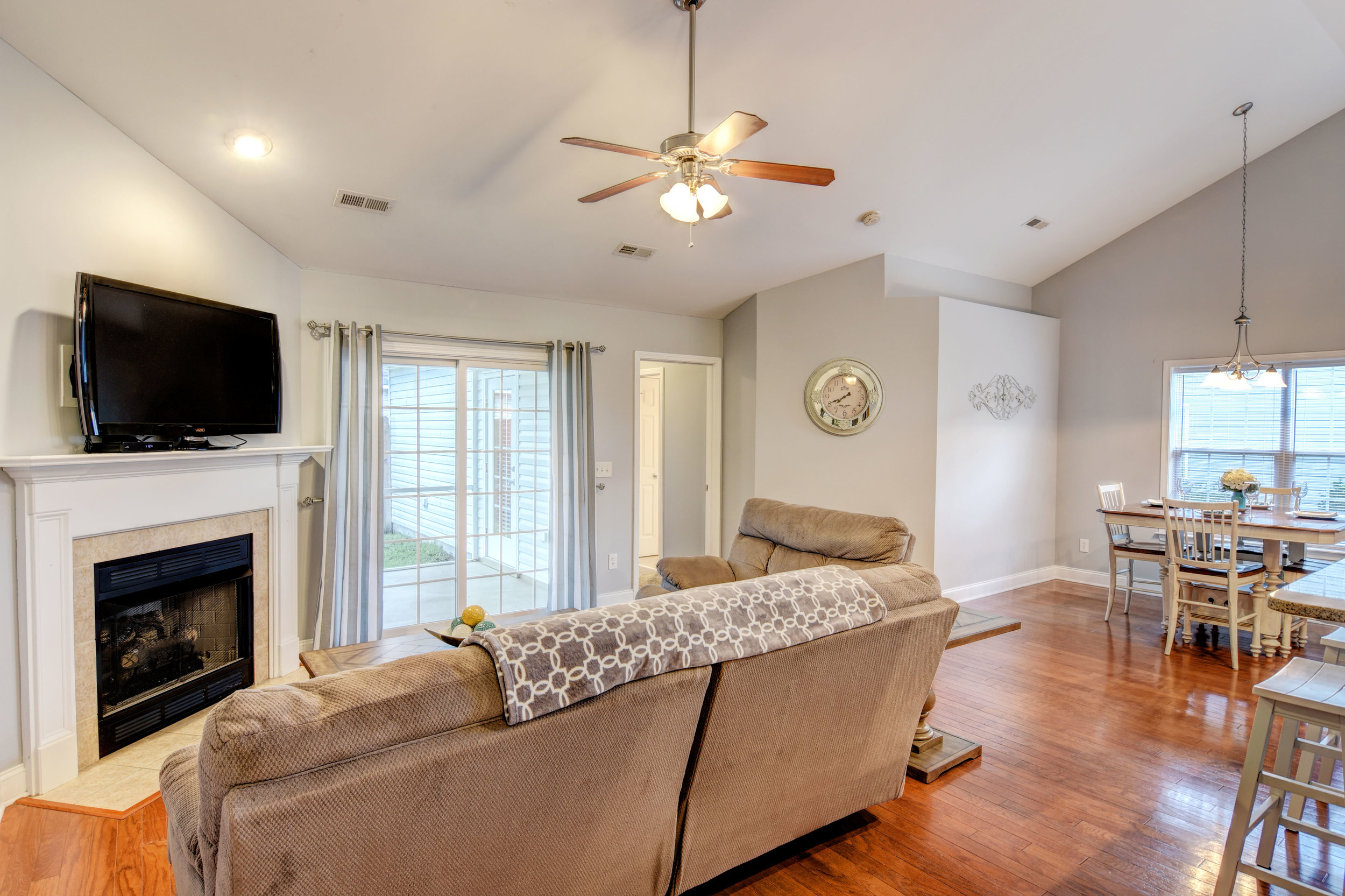 5083 Northgate Dr Leland NC-print-003-4-Living Room-4200x2797-300dpi.jpg